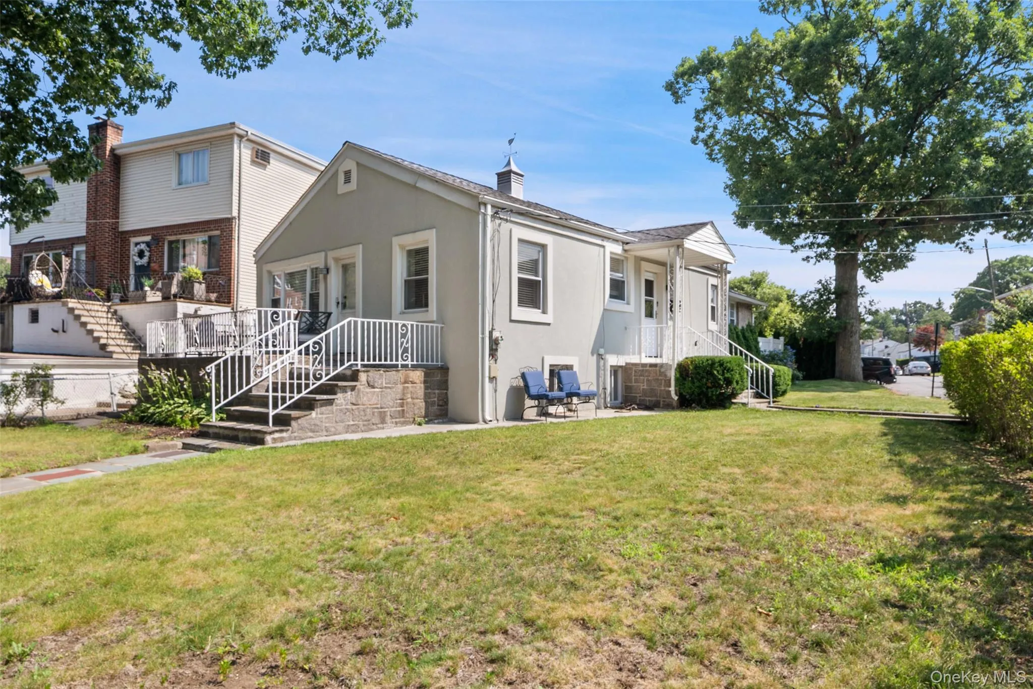 1090 Midland Avenue, Yonkers, NY, 3 Bedrooms Bedrooms, 6 Rooms Rooms,2 BathroomsBathrooms,Residential,For Rent,Midland,0,1023098 1090 Midland Avenue, Yonkers, NY, 3 Bedrooms Bedrooms, 6 Rooms Rooms,2 BathroomsBathrooms,Residential,For Rent,Midland,0,1023098