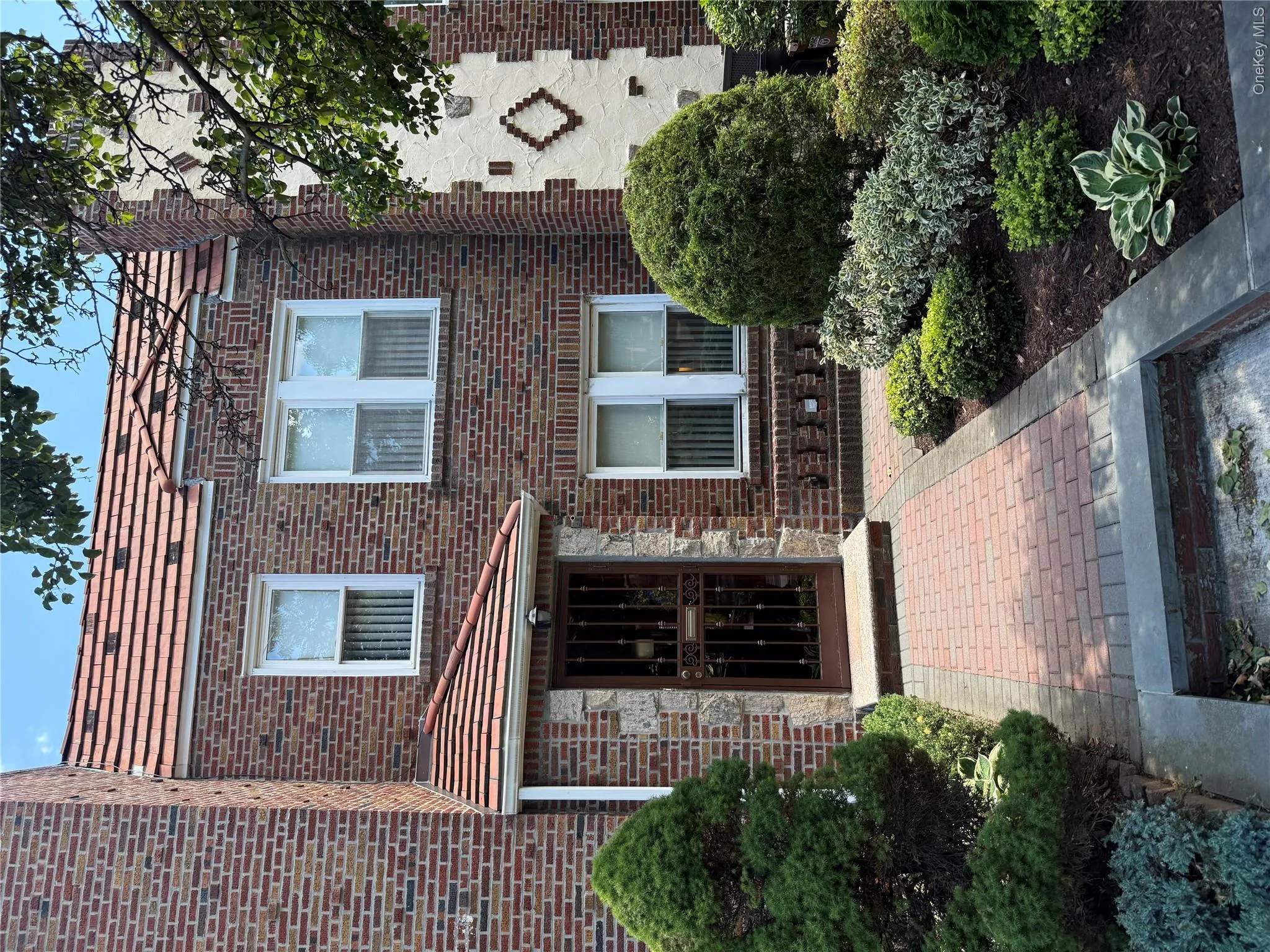 64-23 84th Street, New York, NY, 4 Bedrooms Bedrooms, 8 Rooms Rooms,2 BathroomsBathrooms,Residential,For Rent,84th,0,1023100 64-23 84th Street, New York, NY, 4 Bedrooms Bedrooms, 8 Rooms Rooms,2 BathroomsBathrooms,Residential,For Rent,84th,0,1023100