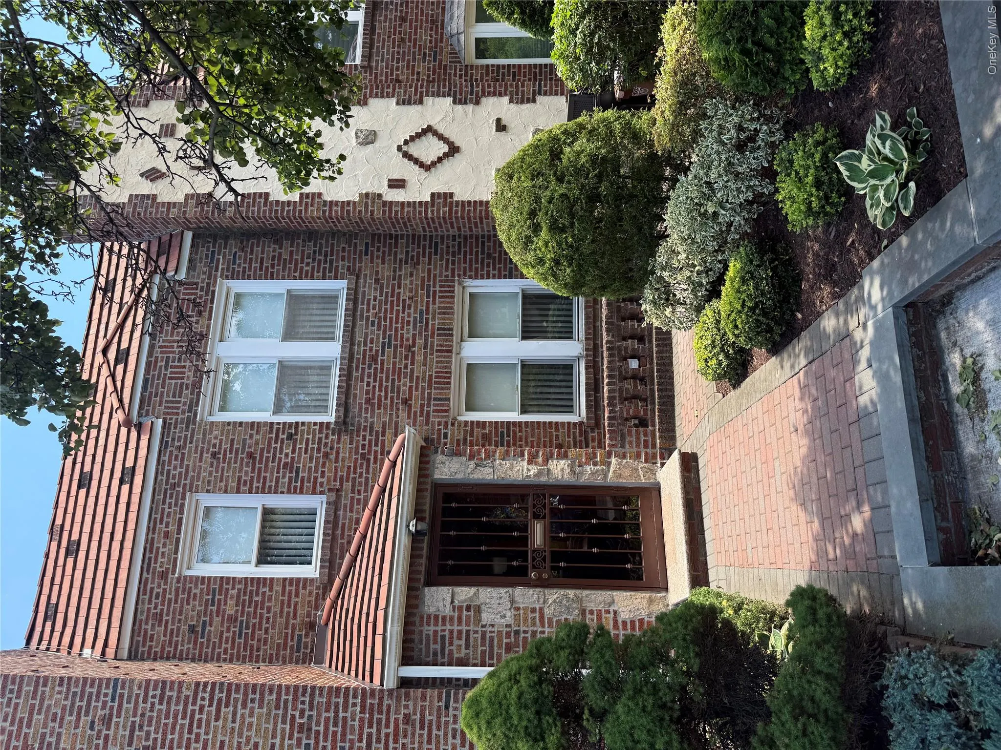 64-23 84th Street, New York, NY, 4 Bedrooms Bedrooms, 8 Rooms Rooms,2 BathroomsBathrooms,Residential,For Rent,84th,0,1023100 64-23 84th Street, New York, NY, 4 Bedrooms Bedrooms, 8 Rooms Rooms,2 BathroomsBathrooms,Residential,For Rent,84th,0,1023100