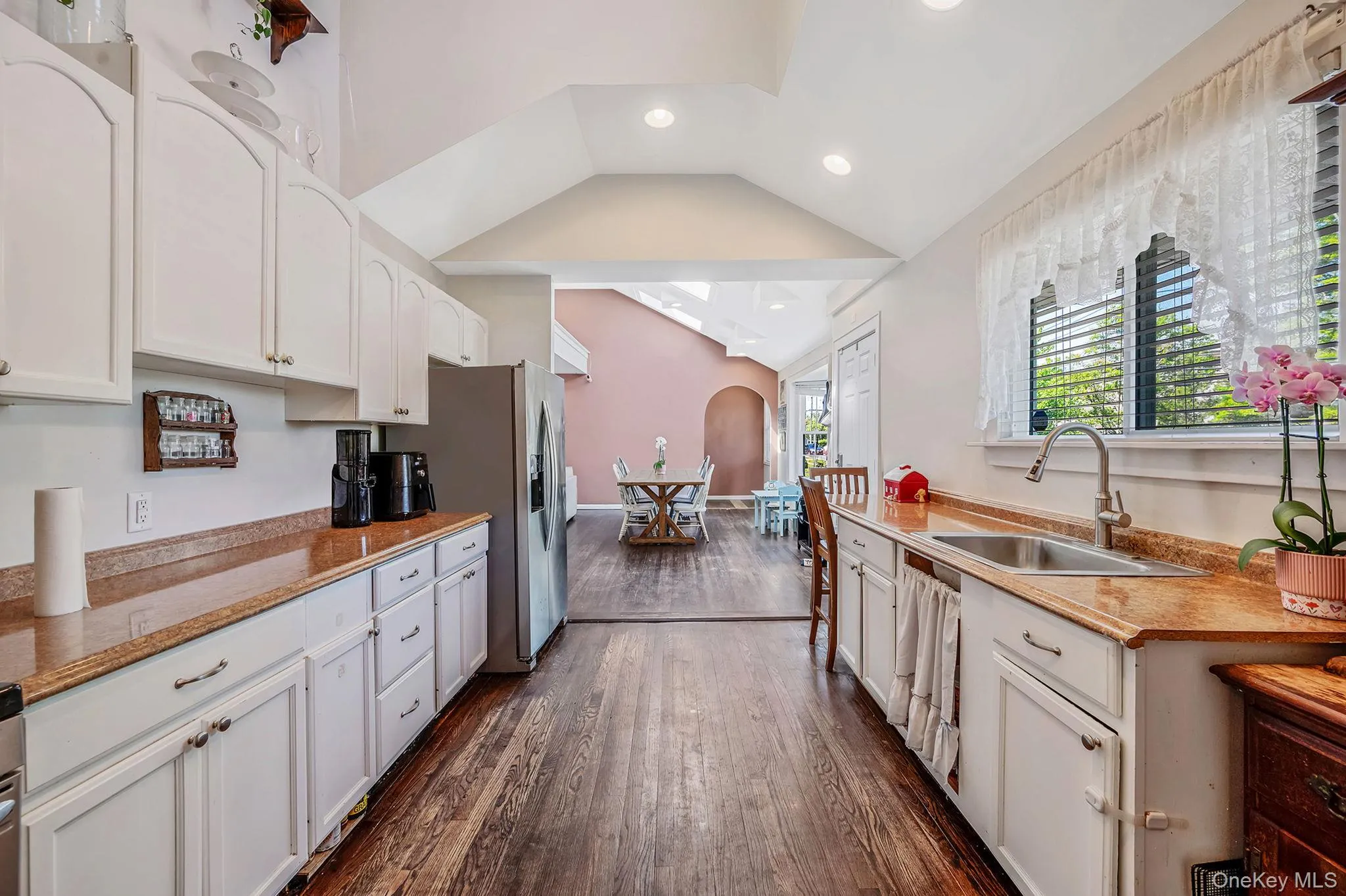1096 Manor Lane, Islip, NY, 3 Bedrooms Bedrooms, 7 Rooms Rooms,2 BathroomsBathrooms,Residential,For Rent,Manor,0,1023102 1096 Manor Lane, Islip, NY, 3 Bedrooms Bedrooms, 7 Rooms Rooms,2 BathroomsBathrooms,Residential,For Rent,Manor,0,1023102