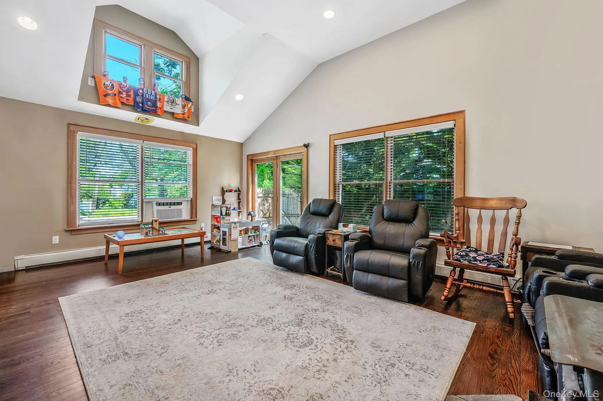 1096 Manor Lane, Islip, NY, 3 Bedrooms Bedrooms, 7 Rooms Rooms,2 BathroomsBathrooms,Residential,For Rent,Manor,0,1023102 1096 Manor Lane, Islip, NY, 3 Bedrooms Bedrooms, 7 Rooms Rooms,2 BathroomsBathrooms,Residential,For Rent,Manor,0,1023102