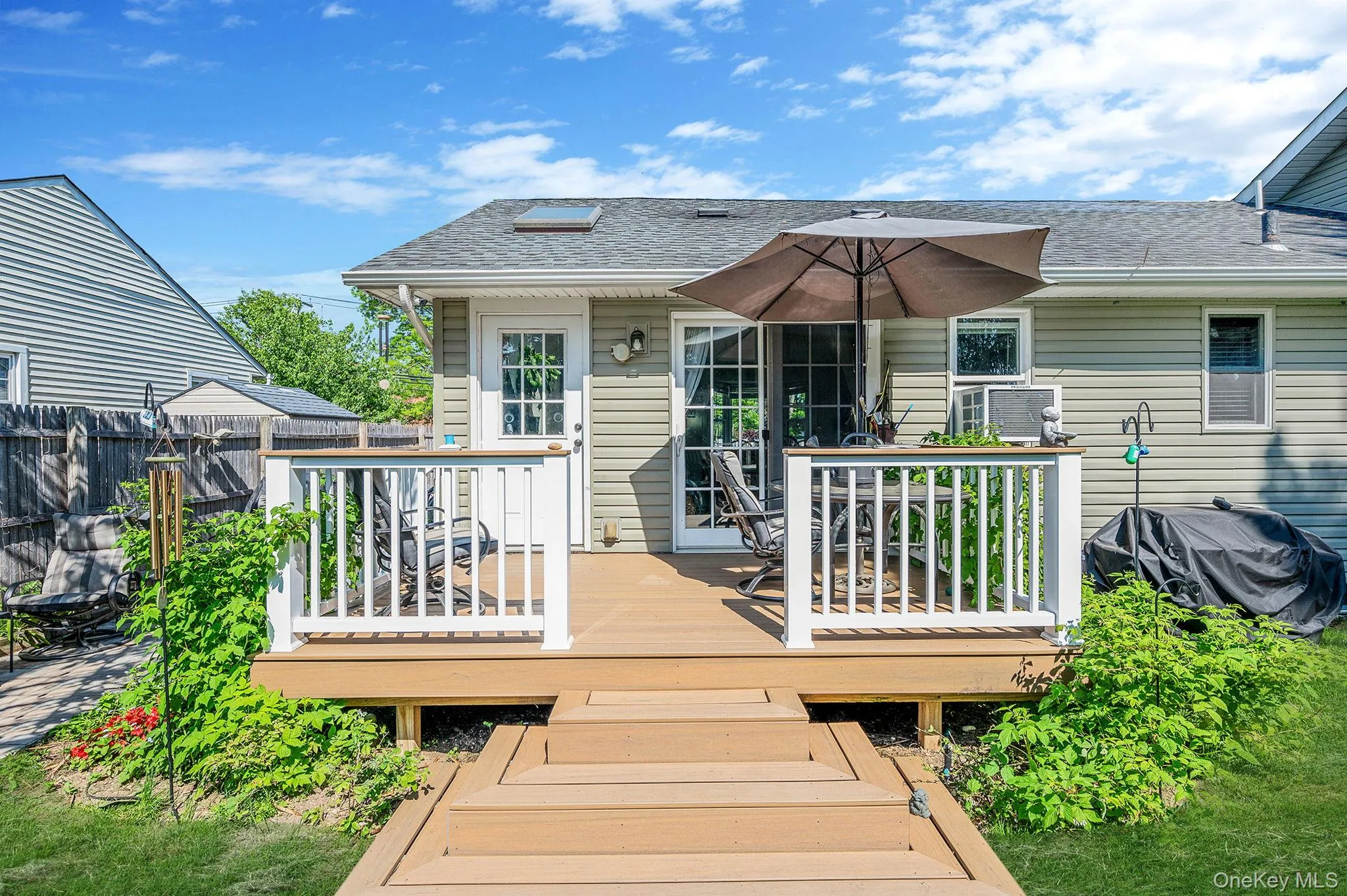 1096 Manor Lane, Islip, NY, 3 Bedrooms Bedrooms, 7 Rooms Rooms,2 BathroomsBathrooms,Residential,For Rent,Manor,0,1023102 1096 Manor Lane, Islip, NY, 3 Bedrooms Bedrooms, 7 Rooms Rooms,2 BathroomsBathrooms,Residential,For Rent,Manor,0,1023102