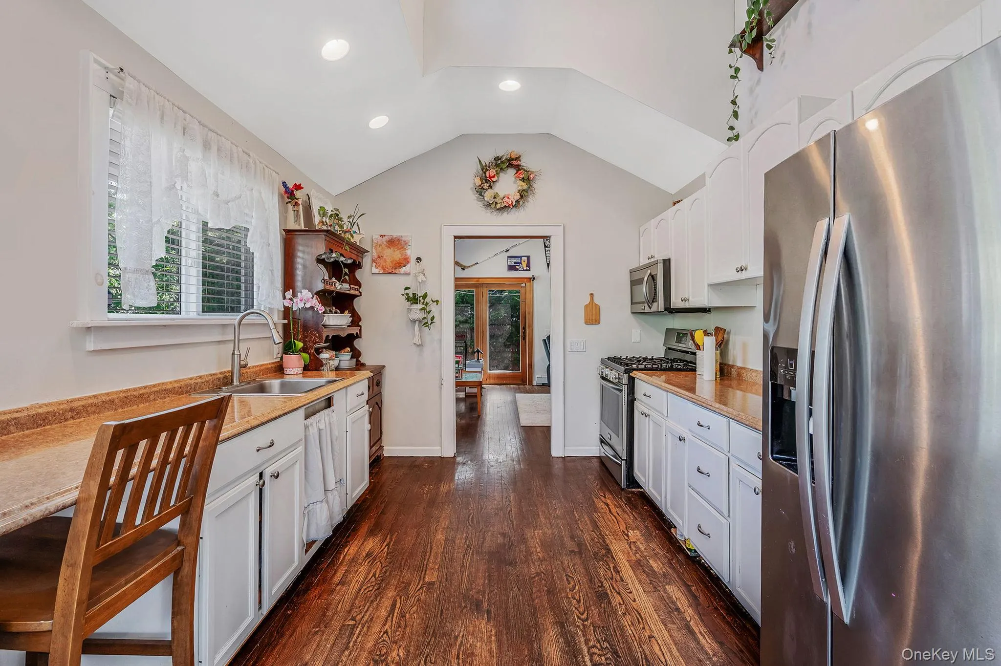 1096 Manor Lane, Islip, NY, 3 Bedrooms Bedrooms, 7 Rooms Rooms,2 BathroomsBathrooms,Residential,For Rent,Manor,0,1023102 1096 Manor Lane, Islip, NY, 3 Bedrooms Bedrooms, 7 Rooms Rooms,2 BathroomsBathrooms,Residential,For Rent,Manor,0,1023102