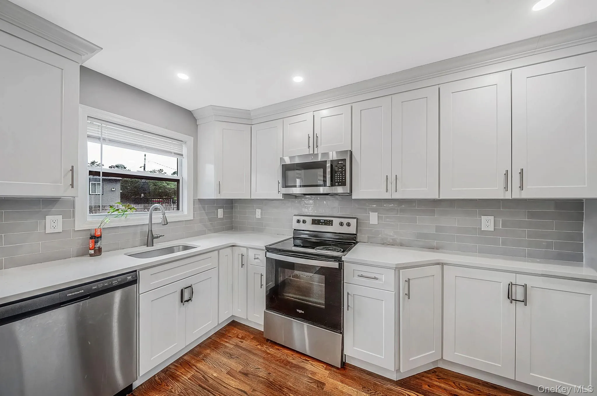 18 Jackson Street, Babylon, NY, 3 Bedrooms Bedrooms, 9 Rooms Rooms,2 BathroomsBathrooms,Residential,For Rent,Jackson,0,1023107 18 Jackson Street, Babylon, NY, 3 Bedrooms Bedrooms, 9 Rooms Rooms,2 BathroomsBathrooms,Residential,For Rent,Jackson,0,1023107