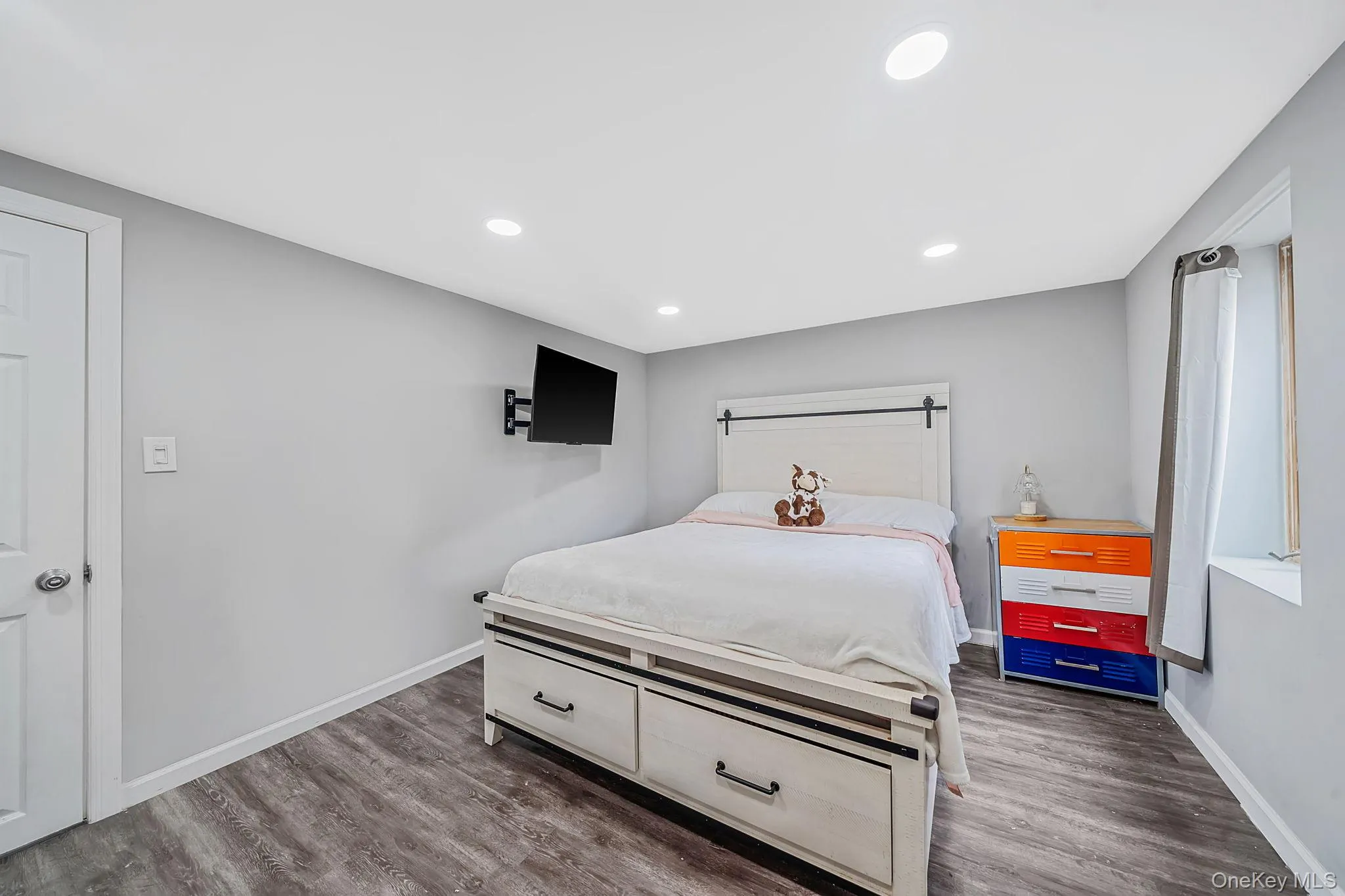 18 Jackson Street, Babylon, NY, 3 Bedrooms Bedrooms, 9 Rooms Rooms,2 BathroomsBathrooms,Residential,For Rent,Jackson,0,1023107 18 Jackson Street, Babylon, NY, 3 Bedrooms Bedrooms, 9 Rooms Rooms,2 BathroomsBathrooms,Residential,For Rent,Jackson,0,1023107