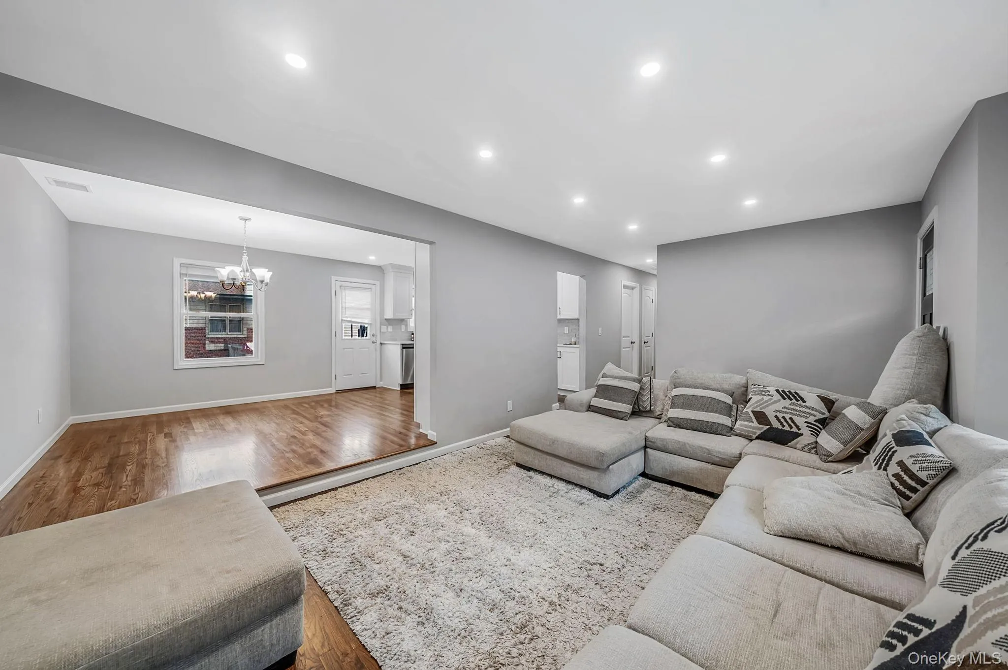 18 Jackson Street, Babylon, NY, 3 Bedrooms Bedrooms, 9 Rooms Rooms,2 BathroomsBathrooms,Residential,For Rent,Jackson,0,1023107 18 Jackson Street, Babylon, NY, 3 Bedrooms Bedrooms, 9 Rooms Rooms,2 BathroomsBathrooms,Residential,For Rent,Jackson,0,1023107