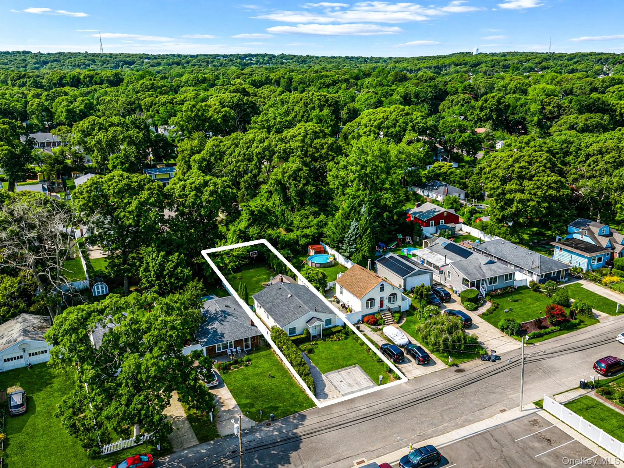 48 Oakmont Avenue, Brookhaven, NY, 3 Bedrooms Bedrooms, 5 Rooms Rooms,1 BathroomBathrooms,Residential,For Rent,Oakmont,0,1023114 48 Oakmont Avenue, Brookhaven, NY, 3 Bedrooms Bedrooms, 5 Rooms Rooms,1 BathroomBathrooms,Residential,For Rent,Oakmont,0,1023114