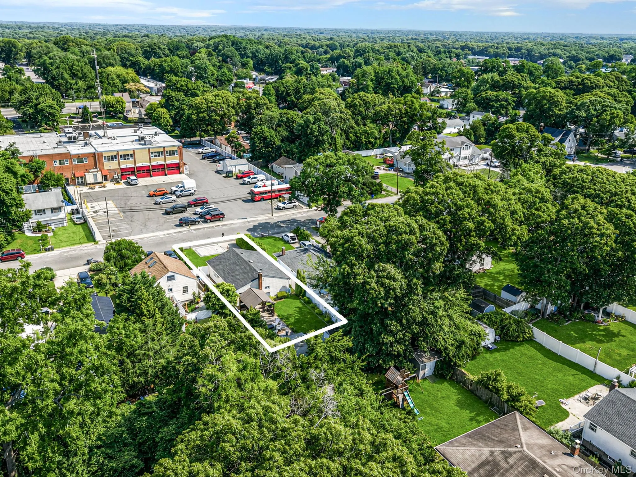 48 Oakmont Avenue, Brookhaven, NY, 3 Bedrooms Bedrooms, 5 Rooms Rooms,1 BathroomBathrooms,Residential,For Rent,Oakmont,0,1023114 48 Oakmont Avenue, Brookhaven, NY, 3 Bedrooms Bedrooms, 5 Rooms Rooms,1 BathroomBathrooms,Residential,For Rent,Oakmont,0,1023114