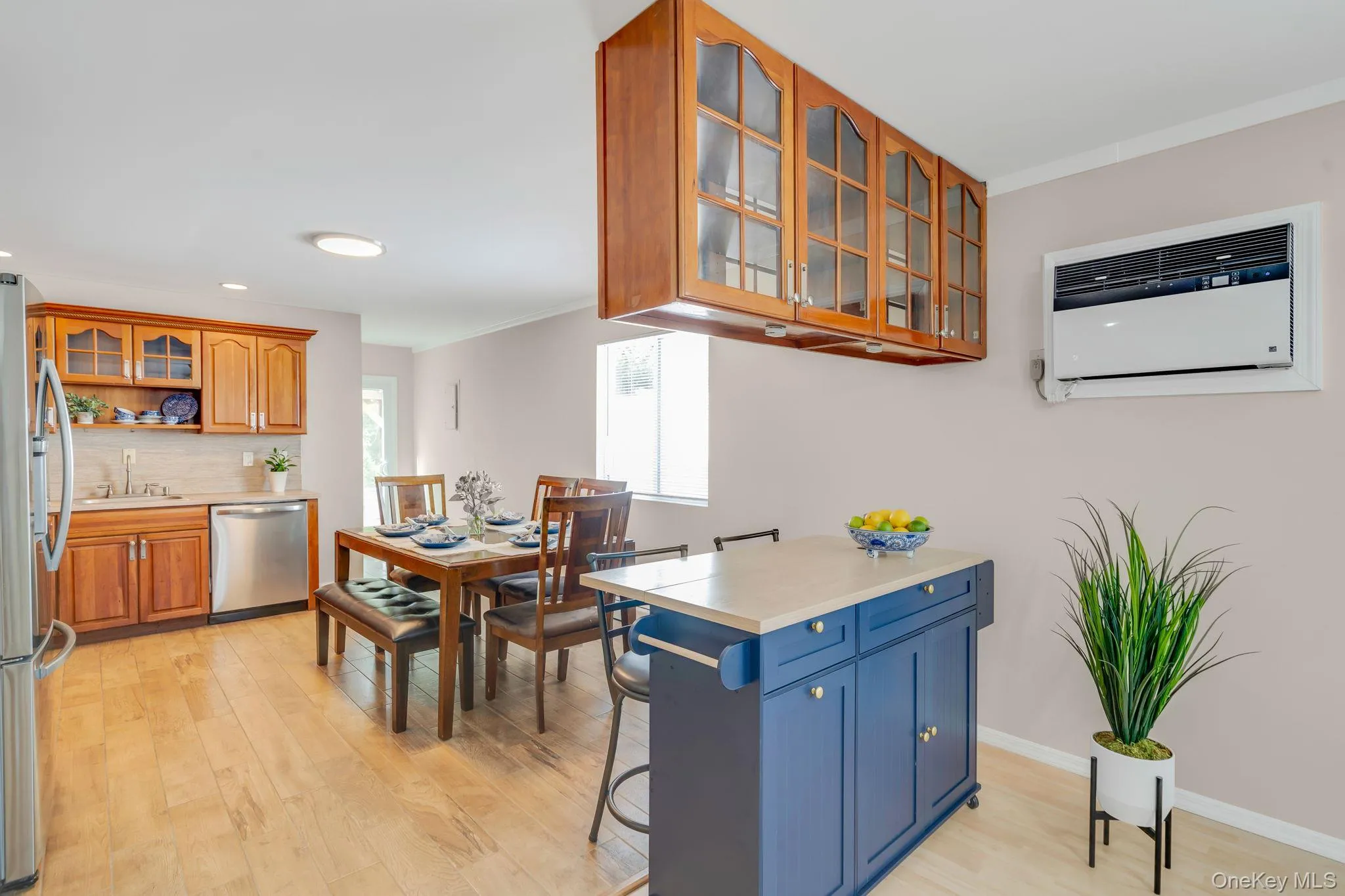 48 Oakmont Avenue, Brookhaven, NY, 3 Bedrooms Bedrooms, 5 Rooms Rooms,1 BathroomBathrooms,Residential,For Rent,Oakmont,0,1023114 48 Oakmont Avenue, Brookhaven, NY, 3 Bedrooms Bedrooms, 5 Rooms Rooms,1 BathroomBathrooms,Residential,For Rent,Oakmont,0,1023114