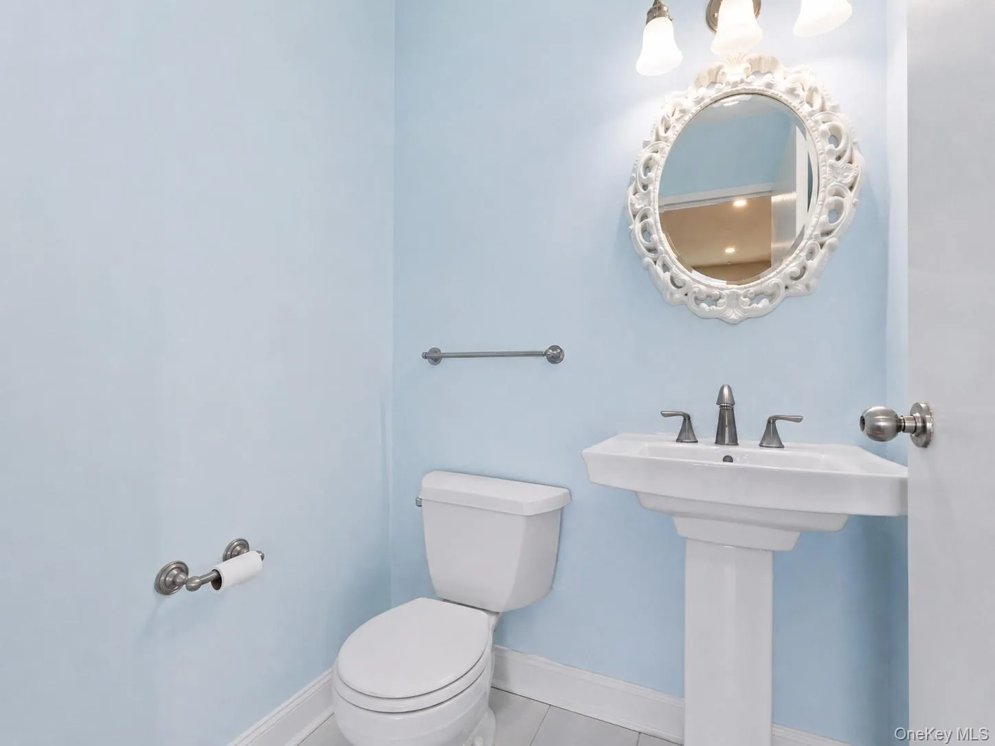 Half bathroom Half bathroom