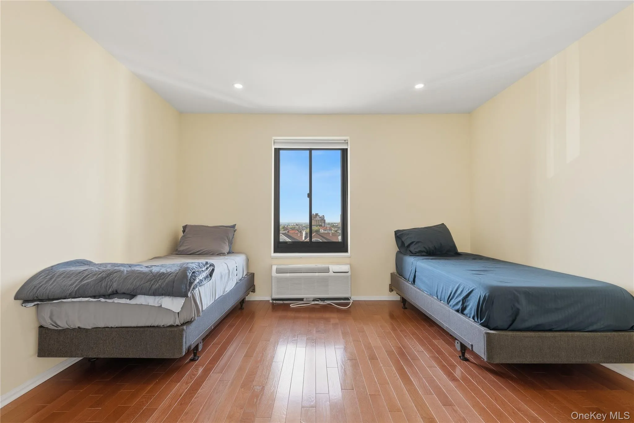 2nd bedroom 2nd bedroom