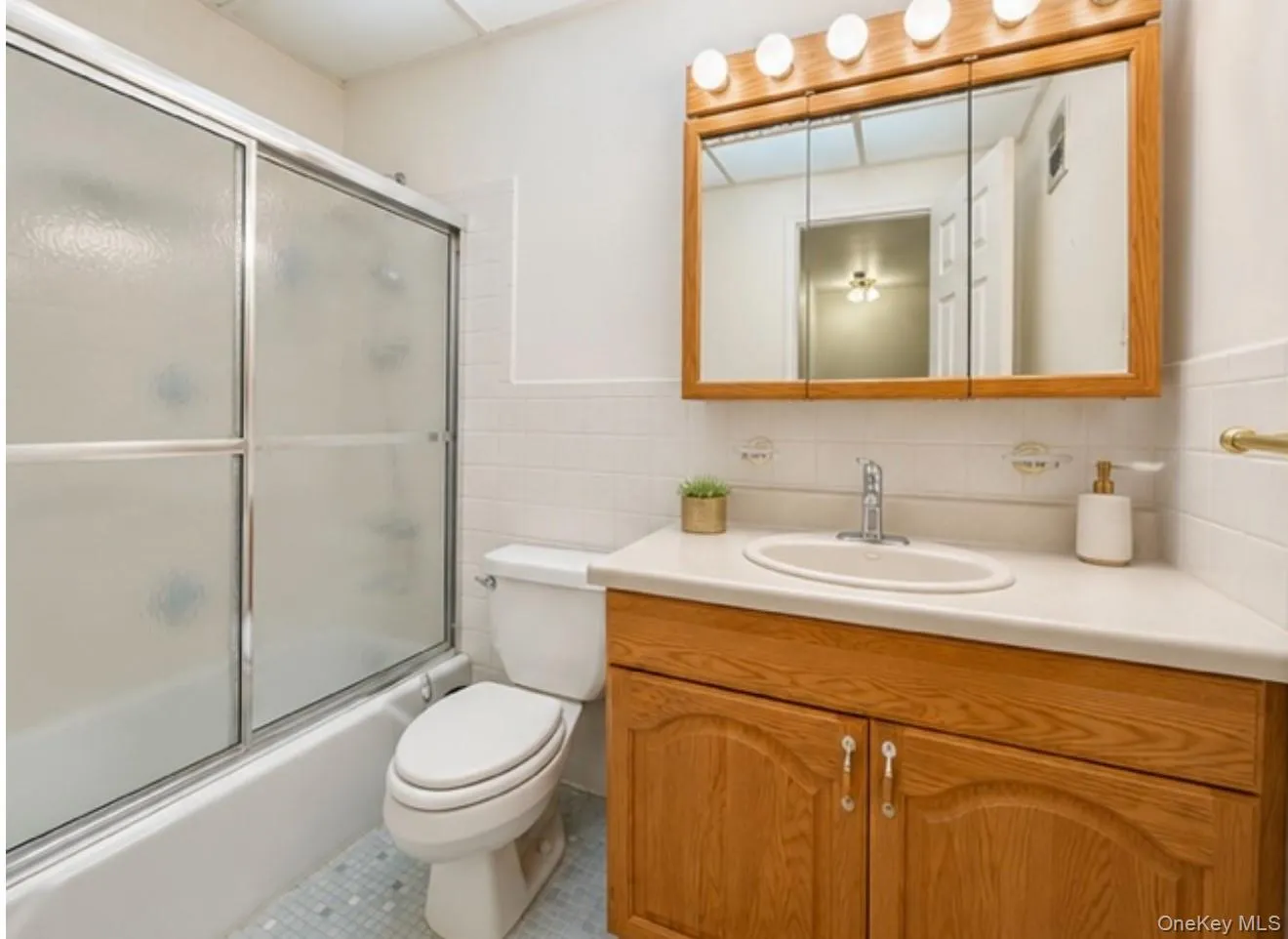 83 Carmine Drive, Wappinger, NY, 2 Bedrooms Bedrooms, 6 Rooms Rooms,1 BathroomBathrooms,Residential,For Rent,Carmine,0,1023117 83 Carmine Drive, Wappinger, NY, 2 Bedrooms Bedrooms, 6 Rooms Rooms,1 BathroomBathrooms,Residential,For Rent,Carmine,0,1023117