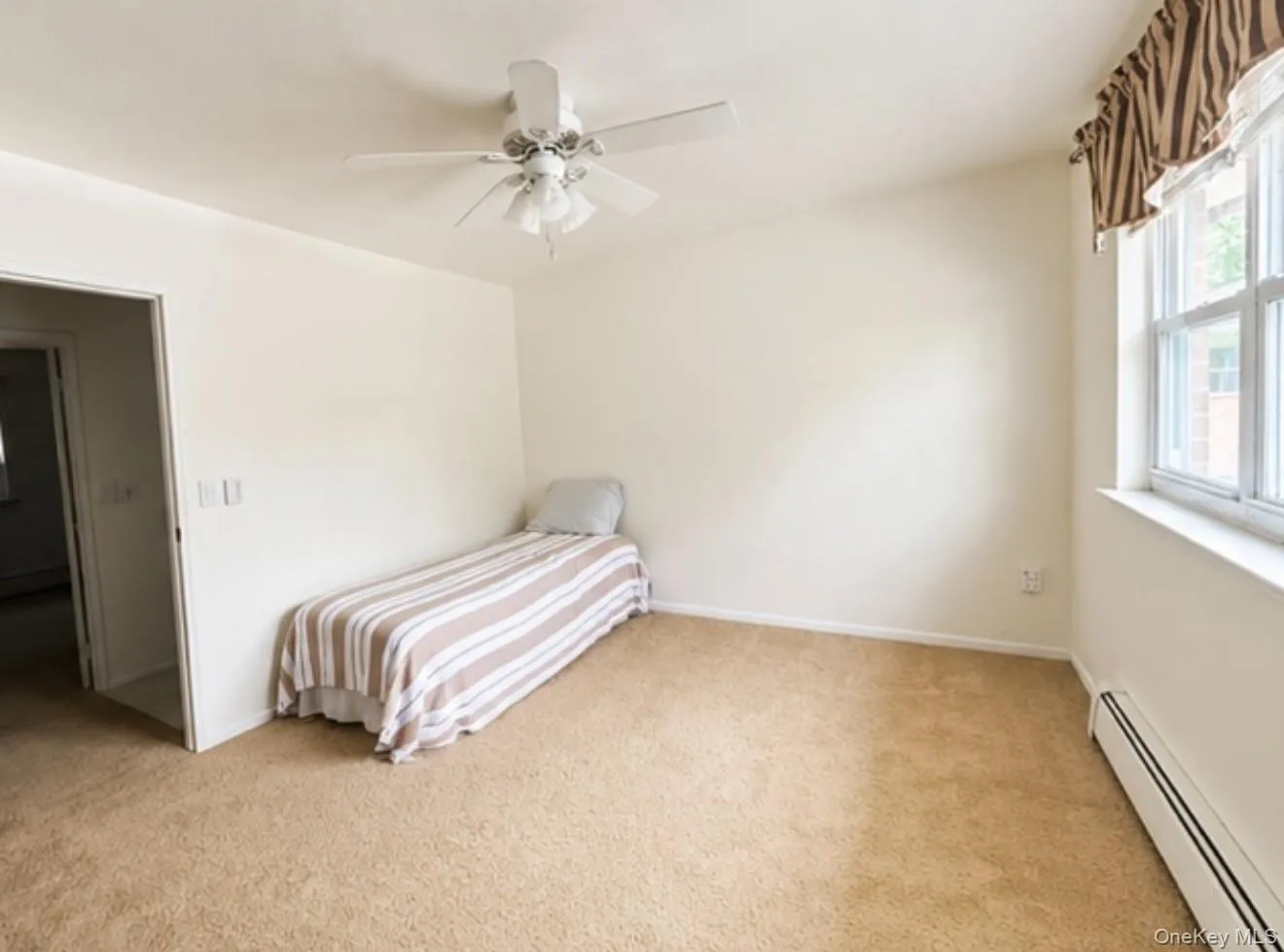 83 Carmine Drive, Wappinger, NY, 2 Bedrooms Bedrooms, 6 Rooms Rooms,1 BathroomBathrooms,Residential,For Rent,Carmine,0,1023117 83 Carmine Drive, Wappinger, NY, 2 Bedrooms Bedrooms, 6 Rooms Rooms,1 BathroomBathrooms,Residential,For Rent,Carmine,0,1023117