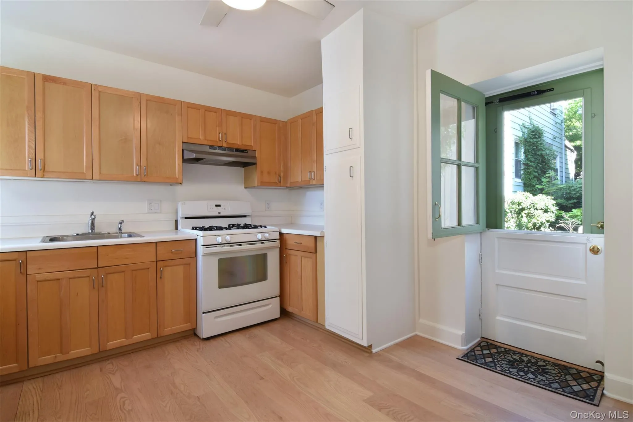 104 Main Street, Greenburgh, NY, 1 Bedroom Bedrooms, 3 Rooms Rooms,1 BathroomBathrooms,Residential Lease,For Rent,Main,0,1023119 104 Main Street, Greenburgh, NY, 1 Bedroom Bedrooms, 3 Rooms Rooms,1 BathroomBathrooms,Residential Lease,For Rent,Main,0,1023119