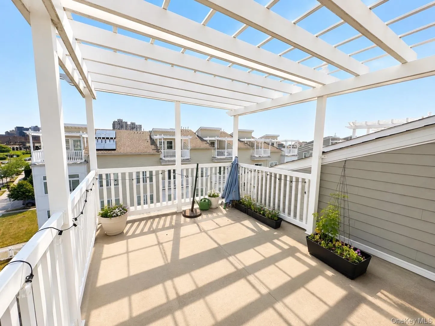 192 White Sands Way, New York, NY, 4 Bedrooms Bedrooms, 7 Rooms Rooms,2 BathroomsBathrooms,Residential Lease,For Rent,White Sands,0,1023121 192 White Sands Way, New York, NY, 4 Bedrooms Bedrooms, 7 Rooms Rooms,2 BathroomsBathrooms,Residential Lease,For Rent,White Sands,0,1023121