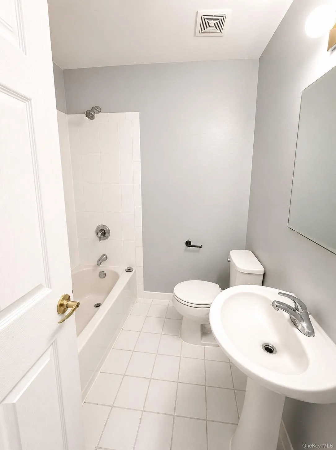 192 White Sands Way, New York, NY, 4 Bedrooms Bedrooms, 7 Rooms Rooms,2 BathroomsBathrooms,Residential Lease,For Rent,White Sands,0,1023121 192 White Sands Way, New York, NY, 4 Bedrooms Bedrooms, 7 Rooms Rooms,2 BathroomsBathrooms,Residential Lease,For Rent,White Sands,0,1023121