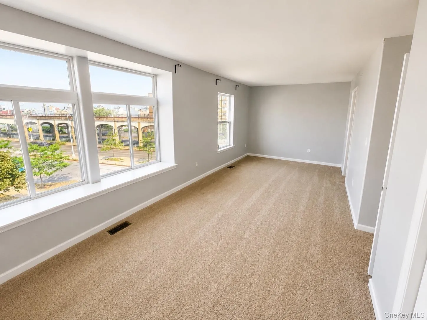 192 White Sands Way, New York, NY, 4 Bedrooms Bedrooms, 7 Rooms Rooms,2 BathroomsBathrooms,Residential Lease,For Rent,White Sands,0,1023121 192 White Sands Way, New York, NY, 4 Bedrooms Bedrooms, 7 Rooms Rooms,2 BathroomsBathrooms,Residential Lease,For Rent,White Sands,0,1023121
