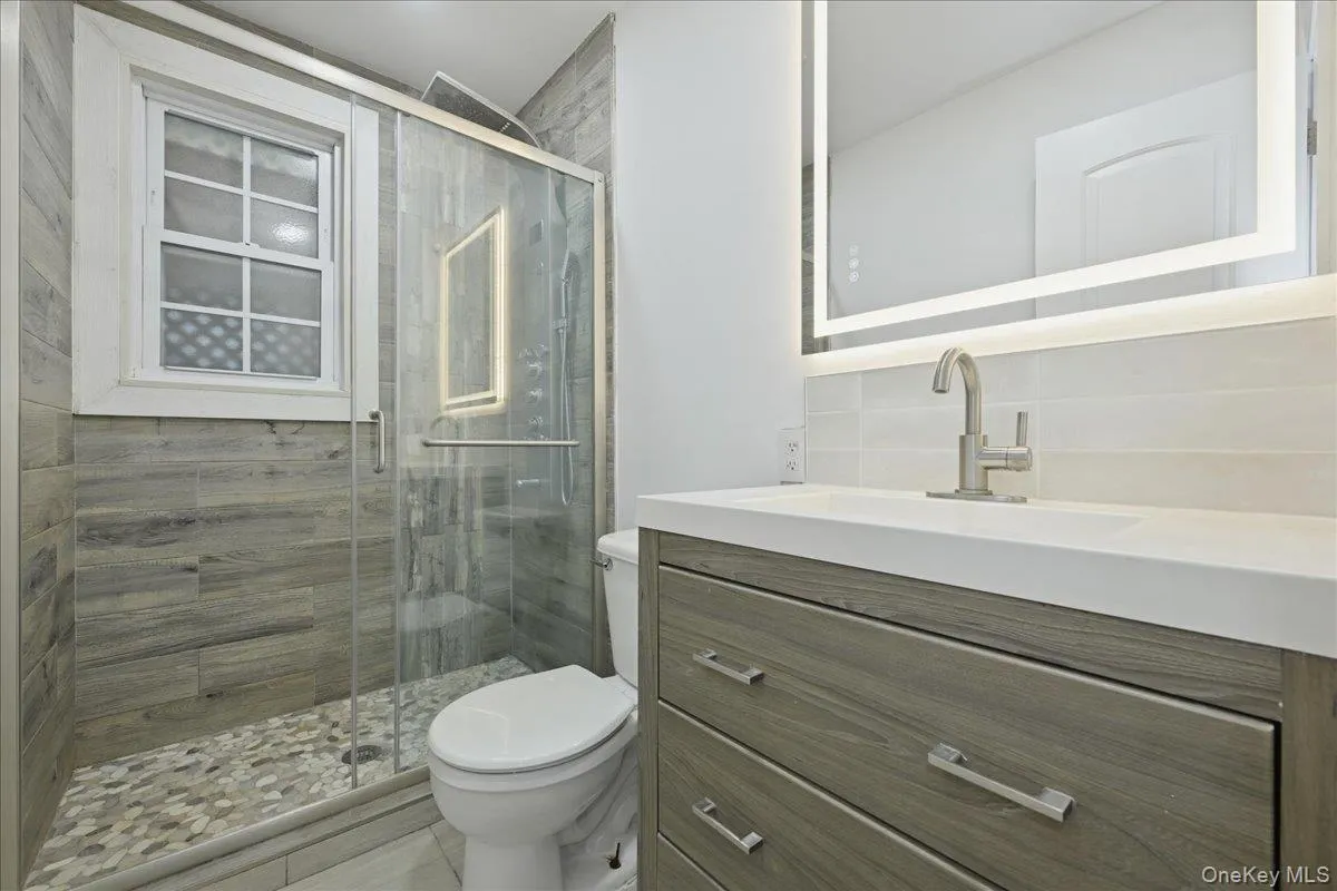 89 4th Street, Islip, NY, 3 Bedrooms Bedrooms, 6 Rooms Rooms,1 BathroomBathrooms,Residential,For Rent,4th,0,1023126 89 4th Street, Islip, NY, 3 Bedrooms Bedrooms, 6 Rooms Rooms,1 BathroomBathrooms,Residential,For Rent,4th,0,1023126