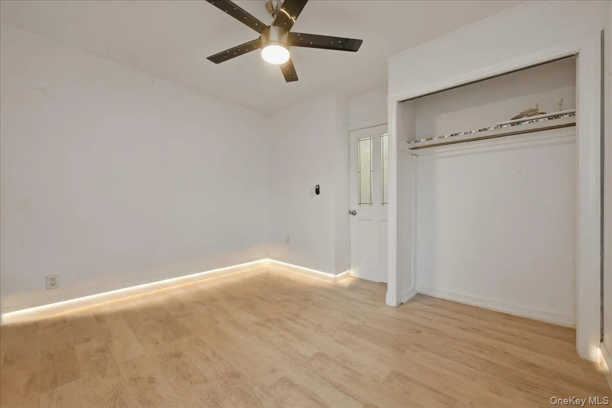 89 4th Street, Islip, NY, 3 Bedrooms Bedrooms, 6 Rooms Rooms,1 BathroomBathrooms,Residential,For Rent,4th,0,1023126 89 4th Street, Islip, NY, 3 Bedrooms Bedrooms, 6 Rooms Rooms,1 BathroomBathrooms,Residential,For Rent,4th,0,1023126