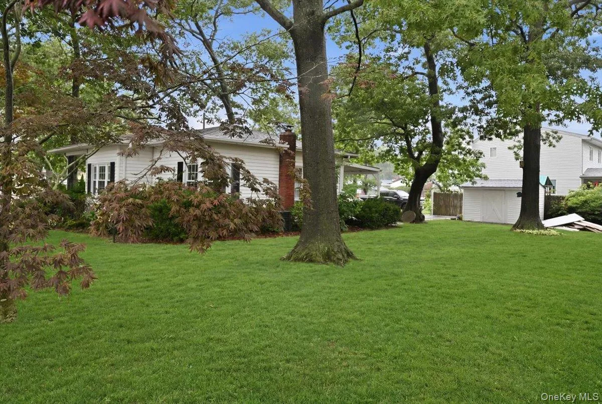 89 4th Street, Islip, NY, 3 Bedrooms Bedrooms, 6 Rooms Rooms,1 BathroomBathrooms,Residential,For Rent,4th,0,1023126 89 4th Street, Islip, NY, 3 Bedrooms Bedrooms, 6 Rooms Rooms,1 BathroomBathrooms,Residential,For Rent,4th,0,1023126