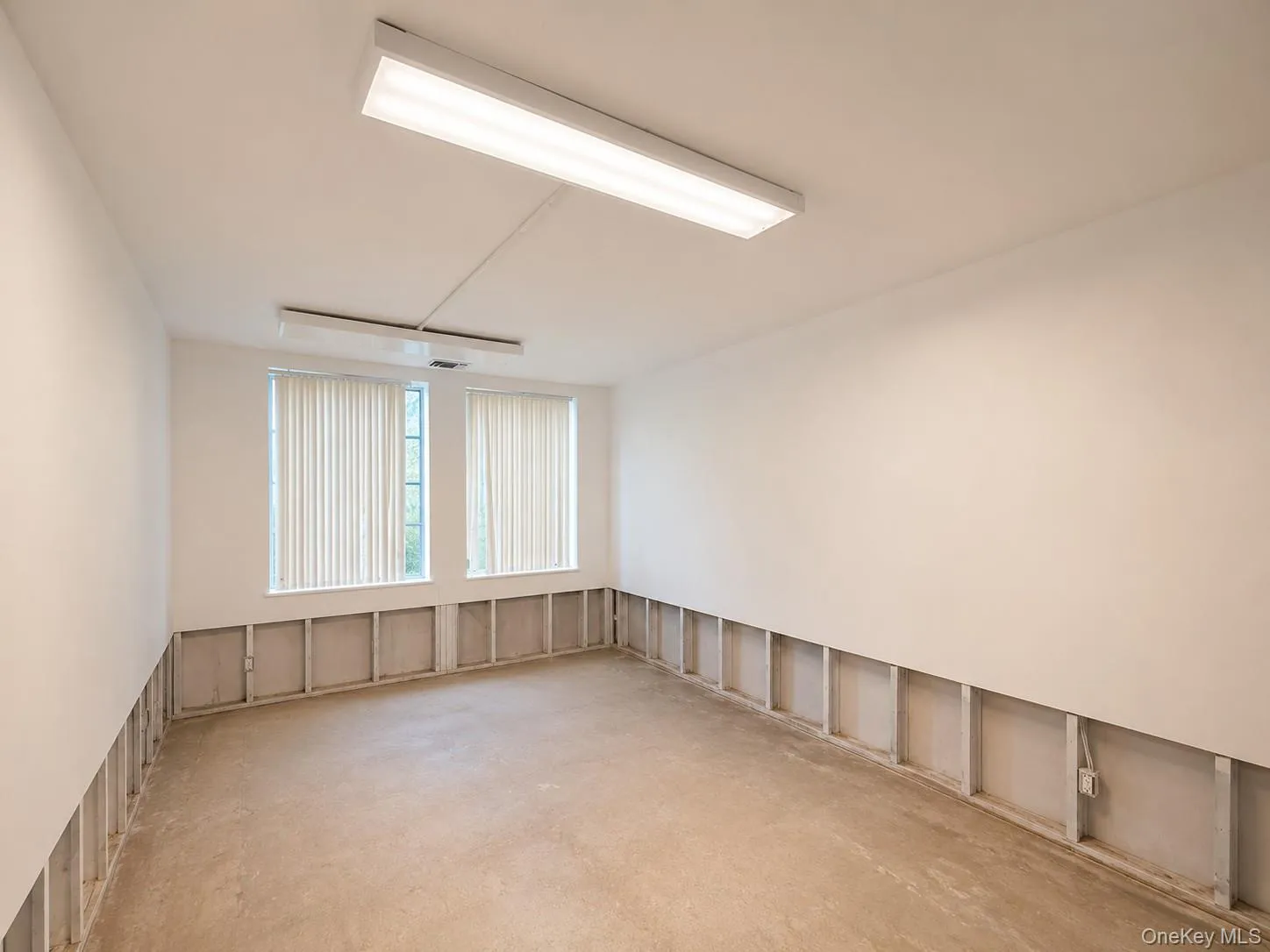572 Louisiana Avenue, New York, NY, 2 Bedrooms Bedrooms, 6 Rooms Rooms,2 BathroomsBathrooms,Residential,For Rent,Louisiana,0,1023128 572 Louisiana Avenue, New York, NY, 2 Bedrooms Bedrooms, 6 Rooms Rooms,2 BathroomsBathrooms,Residential,For Rent,Louisiana,0,1023128