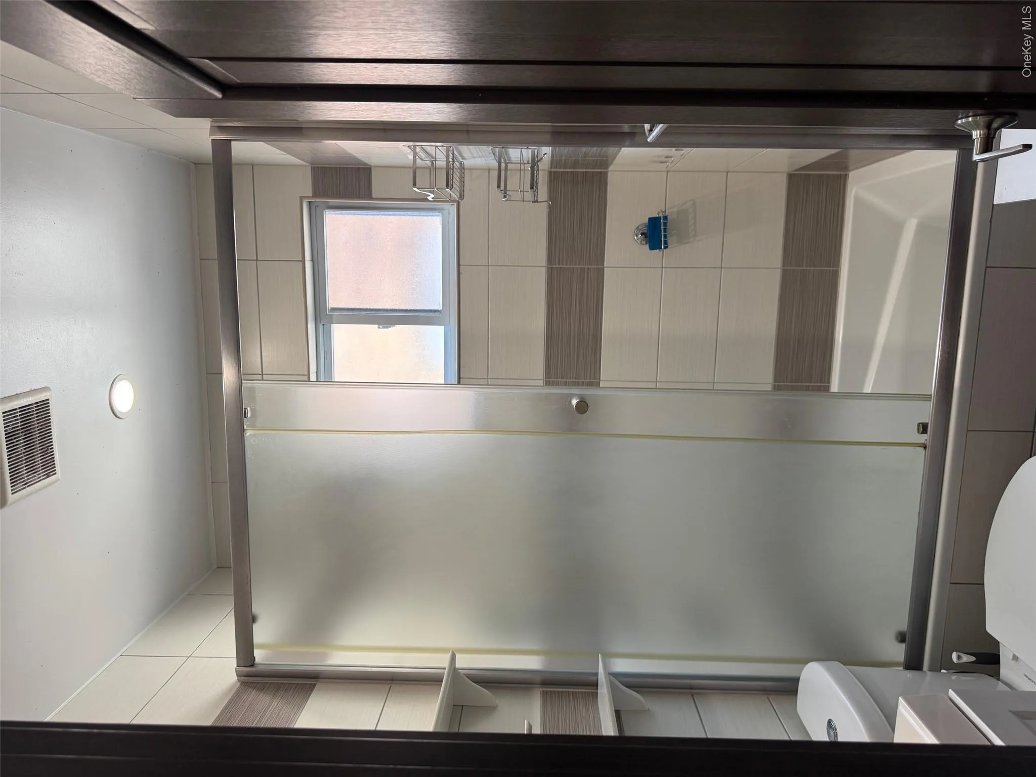 7305 Metropolitan Avenue, New York, NY, 2 Bedrooms Bedrooms, 4 Rooms Rooms,1 BathroomBathrooms,Residential Lease,For Rent,Metropolitan,0,1023130 7305 Metropolitan Avenue, New York, NY, 2 Bedrooms Bedrooms, 4 Rooms Rooms,1 BathroomBathrooms,Residential Lease,For Rent,Metropolitan,0,1023130