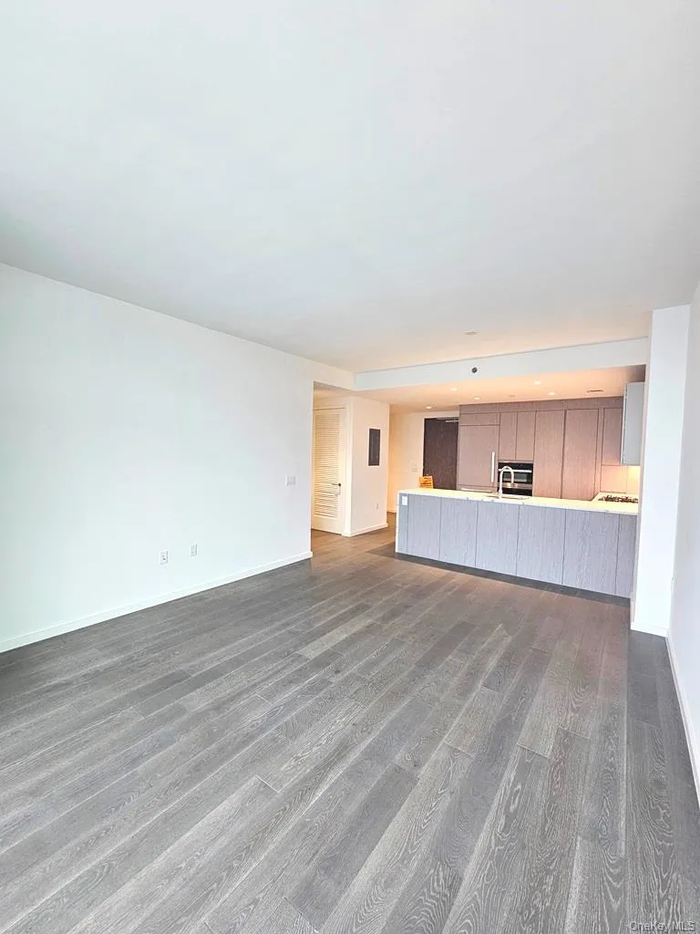 133-36 37th Avenue, New York, NY, 1 Bedroom Bedrooms, 4 Rooms Rooms,1 BathroomBathrooms,Residential Lease,For Rent,37th,0,1023131 133-36 37th Avenue, New York, NY, 1 Bedroom Bedrooms, 4 Rooms Rooms,1 BathroomBathrooms,Residential Lease,For Rent,37th,0,1023131