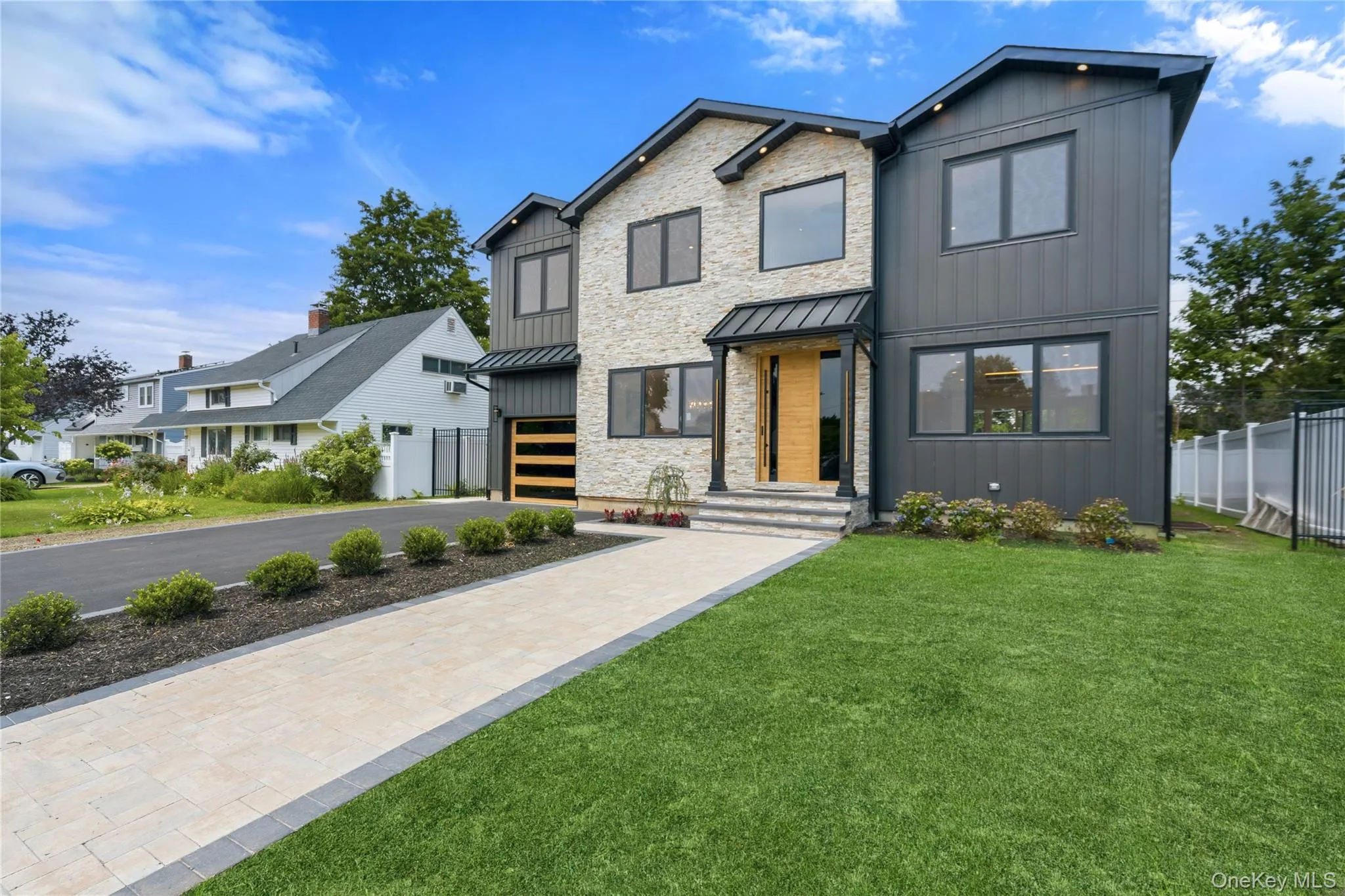 28 Choir Lane, Hempstead, NY, 5 Bedrooms Bedrooms, 15 Rooms Rooms,5 BathroomsBathrooms,Residential,For Rent,Choir,0,1023136 28 Choir Lane, Hempstead, NY, 5 Bedrooms Bedrooms, 15 Rooms Rooms,5 BathroomsBathrooms,Residential,For Rent,Choir,0,1023136