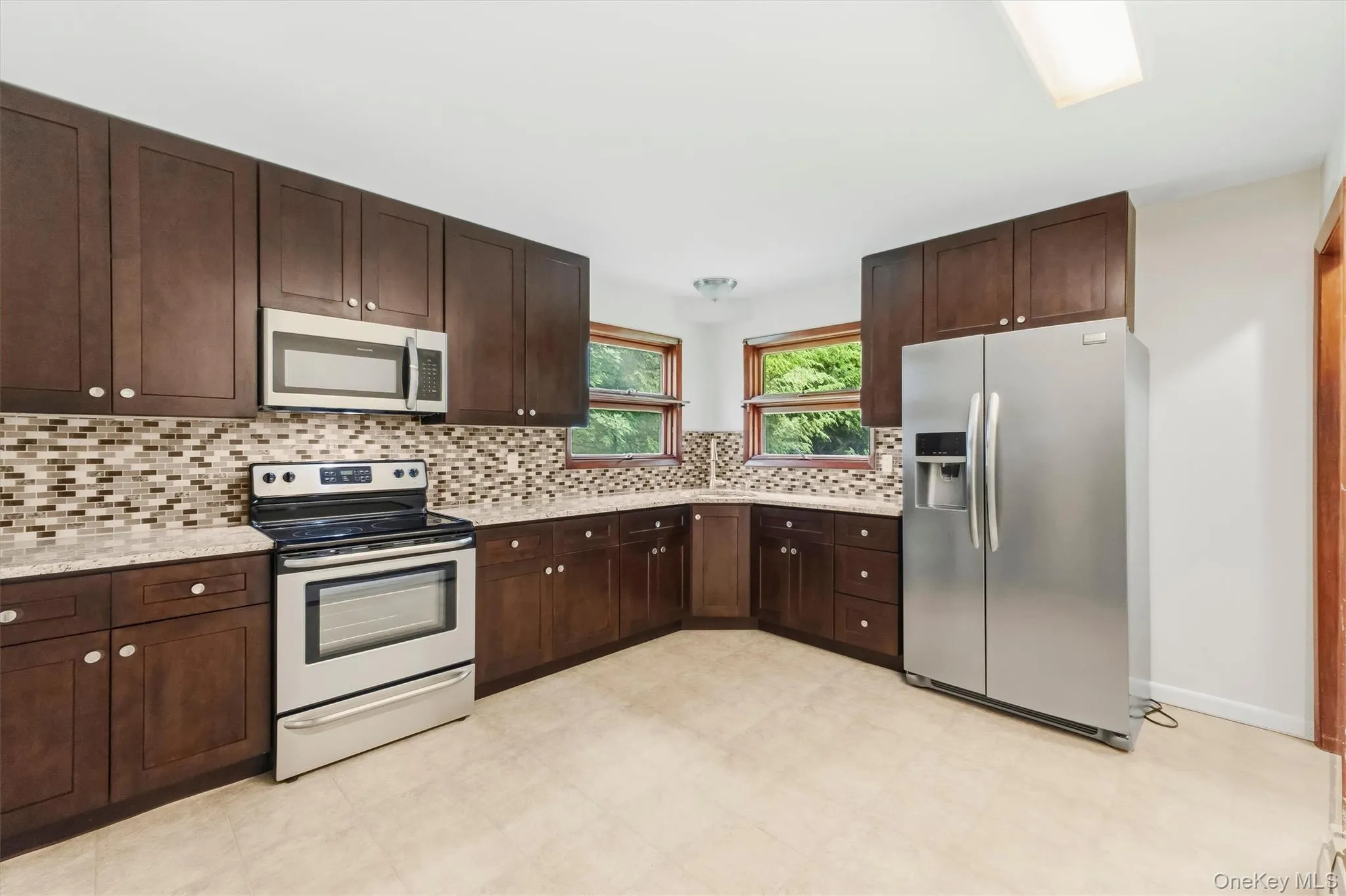 72 South Terrace, Fishkill, NY, 3 Bedrooms Bedrooms, 6 Rooms Rooms,1 BathroomBathrooms,Residential,For Rent,South,0,1023142 72 South Terrace, Fishkill, NY, 3 Bedrooms Bedrooms, 6 Rooms Rooms,1 BathroomBathrooms,Residential,For Rent,South,0,1023142