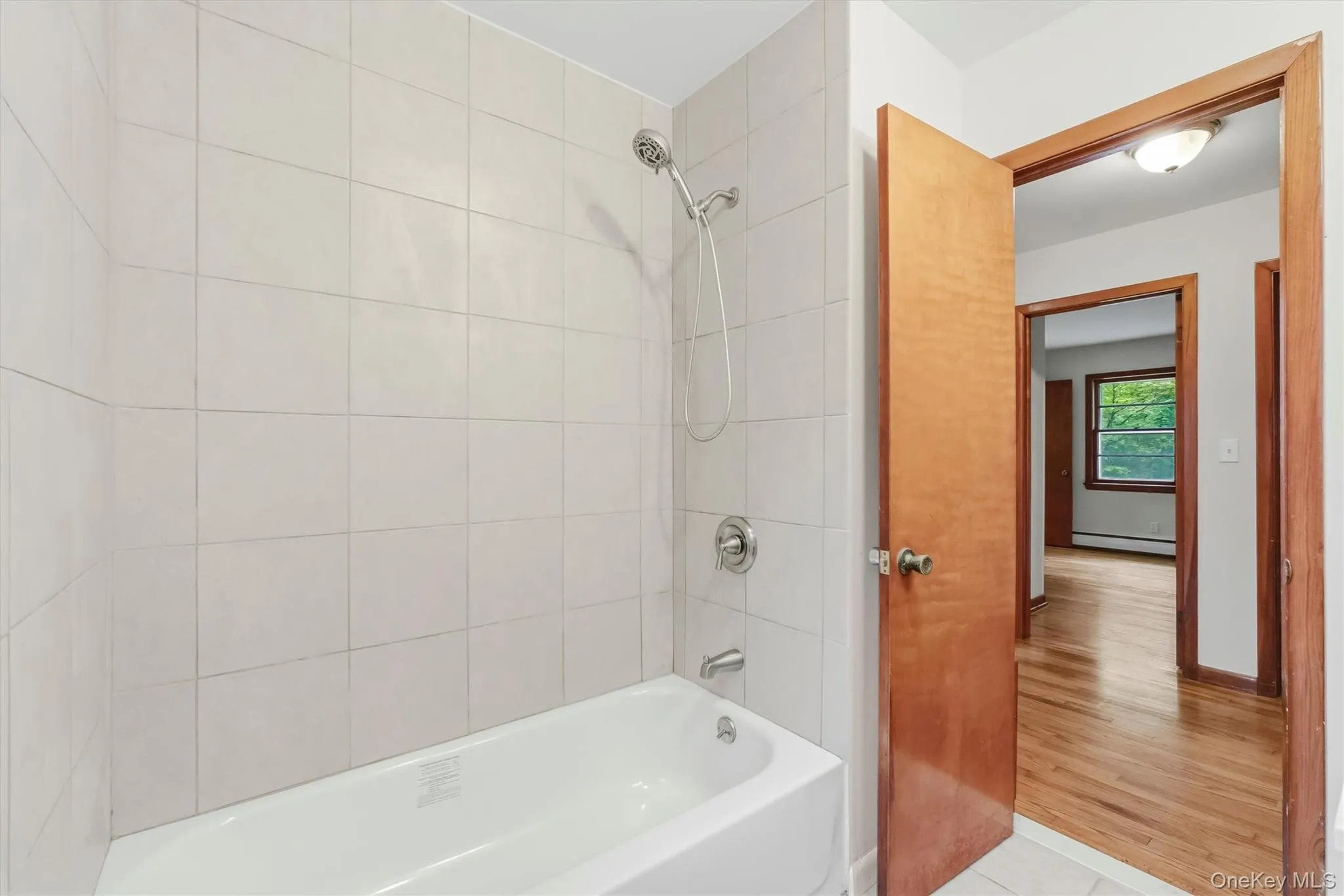 72 South Terrace, Fishkill, NY, 3 Bedrooms Bedrooms, 6 Rooms Rooms,1 BathroomBathrooms,Residential,For Rent,South,0,1023142 72 South Terrace, Fishkill, NY, 3 Bedrooms Bedrooms, 6 Rooms Rooms,1 BathroomBathrooms,Residential,For Rent,South,0,1023142