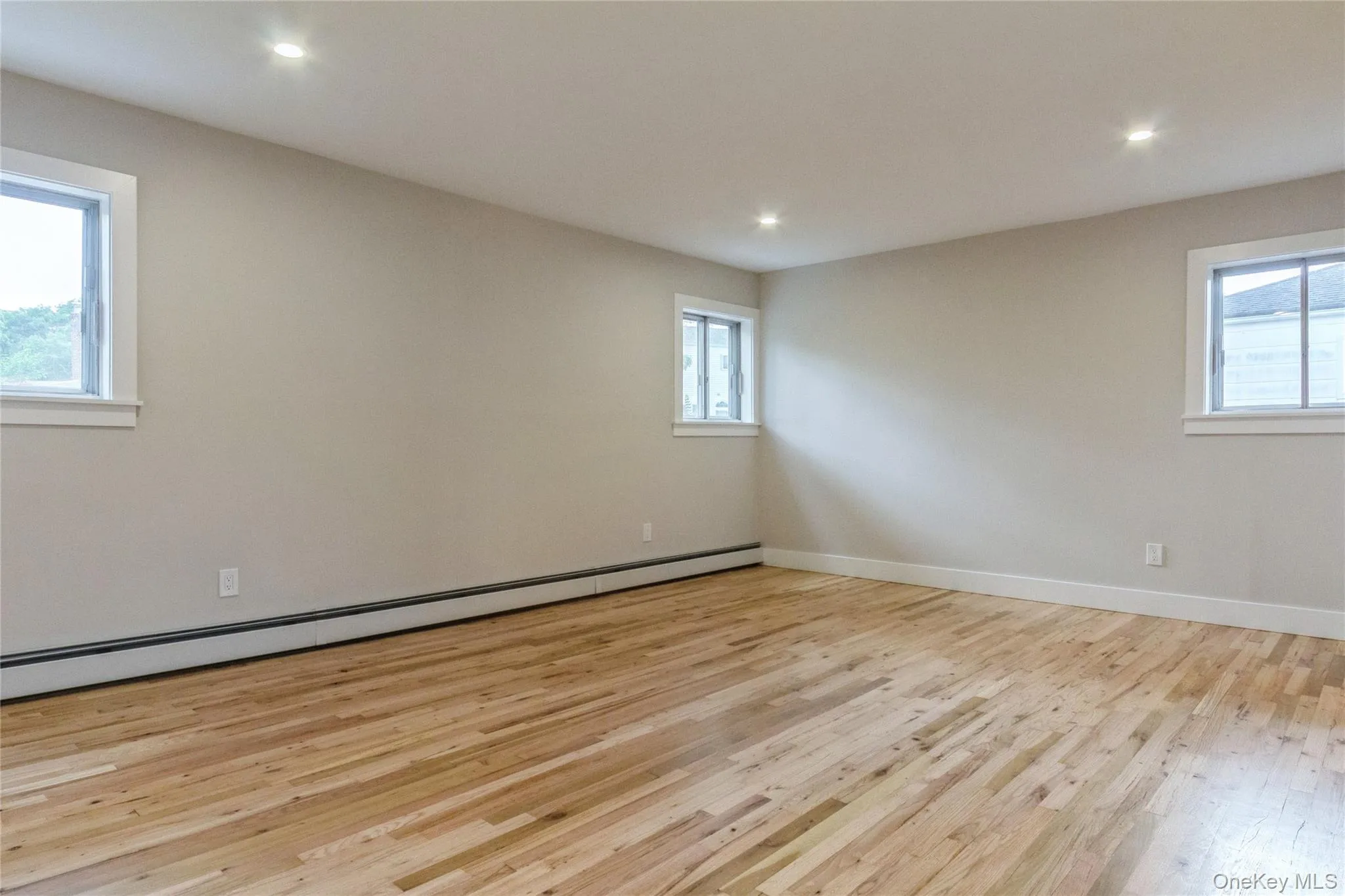 18 Linden Street, Brookhaven, NY, 4 Bedrooms Bedrooms, 9 Rooms Rooms,2 BathroomsBathrooms,Residential,For Rent,Linden,0,1023144 18 Linden Street, Brookhaven, NY, 4 Bedrooms Bedrooms, 9 Rooms Rooms,2 BathroomsBathrooms,Residential,For Rent,Linden,0,1023144