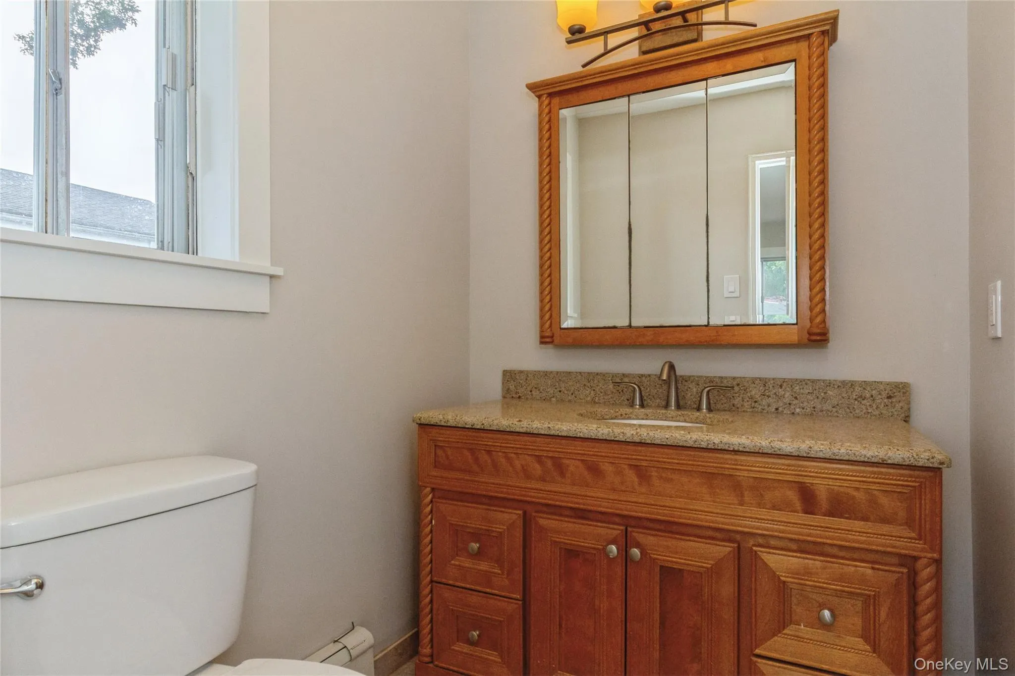 18 Linden Street, Brookhaven, NY, 4 Bedrooms Bedrooms, 9 Rooms Rooms,2 BathroomsBathrooms,Residential,For Rent,Linden,0,1023144 18 Linden Street, Brookhaven, NY, 4 Bedrooms Bedrooms, 9 Rooms Rooms,2 BathroomsBathrooms,Residential,For Rent,Linden,0,1023144