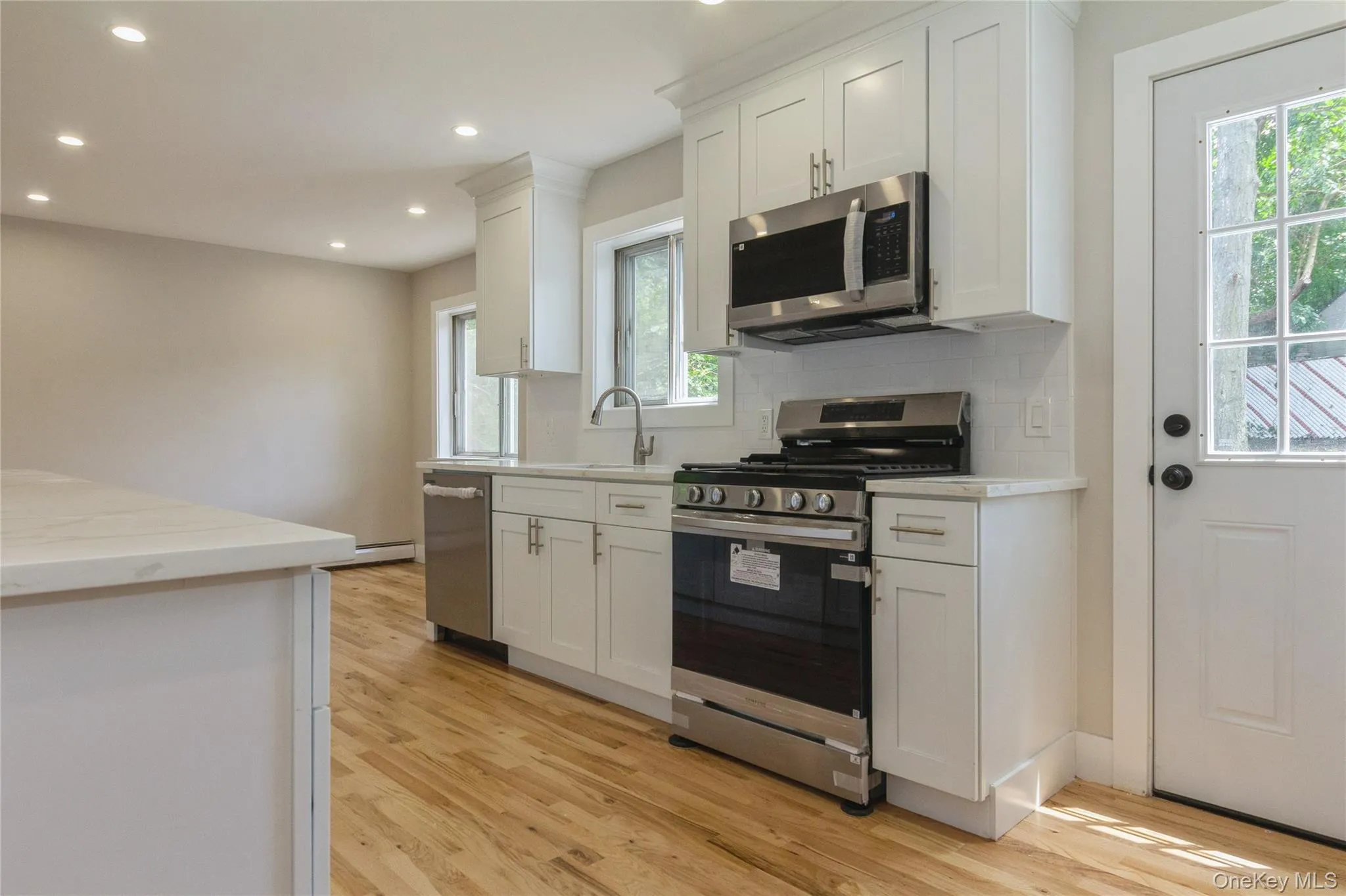 18 Linden Street, Brookhaven, NY, 4 Bedrooms Bedrooms, 9 Rooms Rooms,2 BathroomsBathrooms,Residential,For Rent,Linden,0,1023144 18 Linden Street, Brookhaven, NY, 4 Bedrooms Bedrooms, 9 Rooms Rooms,2 BathroomsBathrooms,Residential,For Rent,Linden,0,1023144