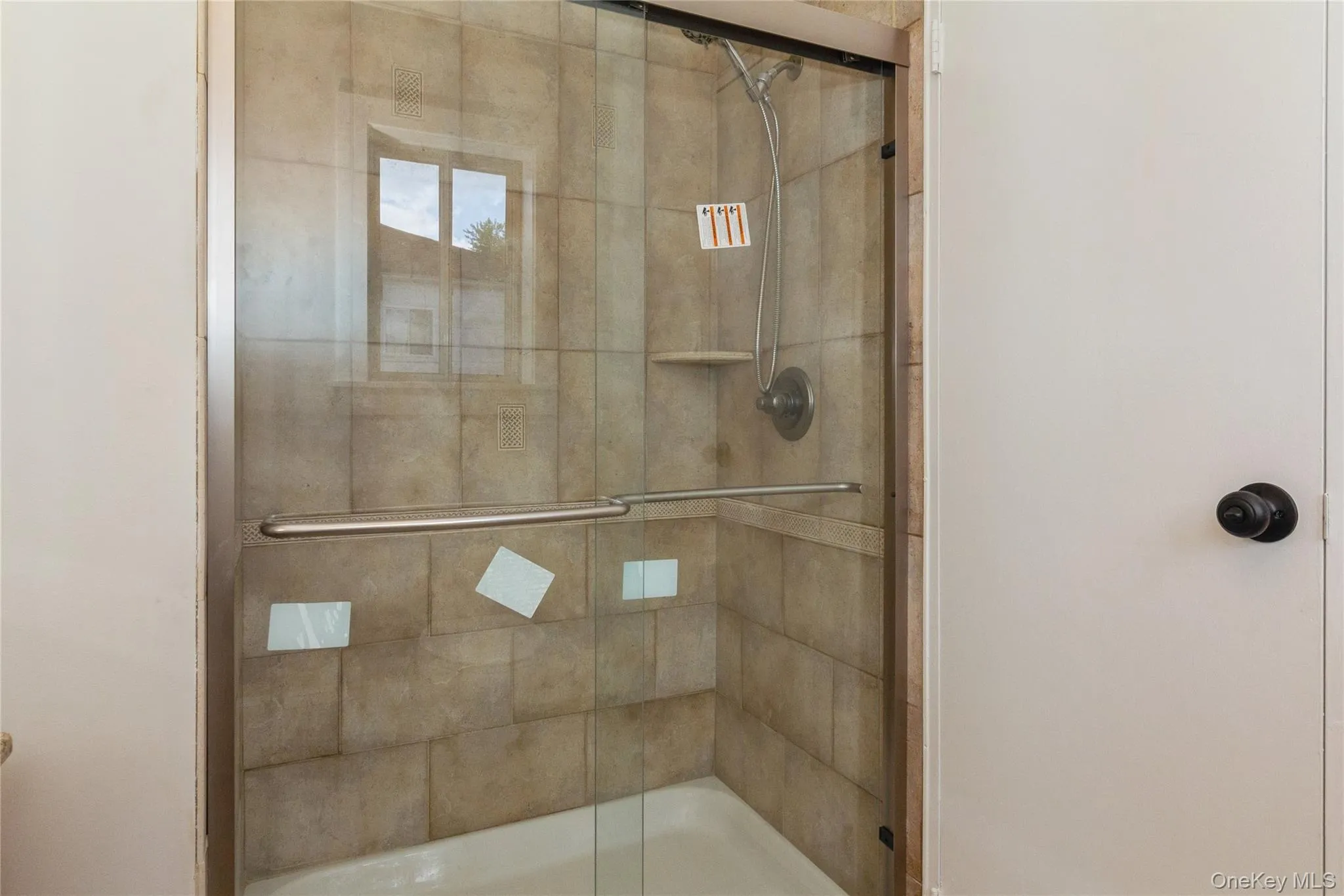 18 Linden Street, Brookhaven, NY, 4 Bedrooms Bedrooms, 9 Rooms Rooms,2 BathroomsBathrooms,Residential,For Rent,Linden,0,1023144 18 Linden Street, Brookhaven, NY, 4 Bedrooms Bedrooms, 9 Rooms Rooms,2 BathroomsBathrooms,Residential,For Rent,Linden,0,1023144