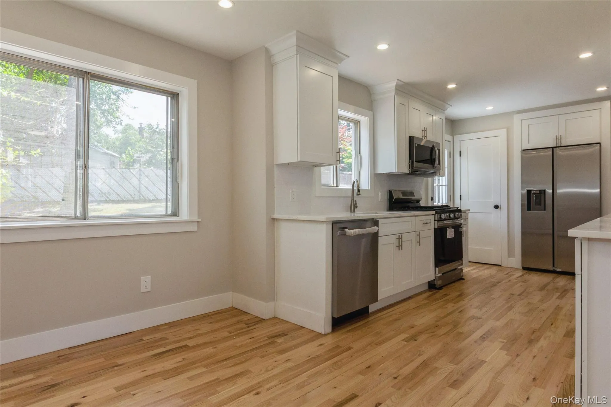 18 Linden Street, Brookhaven, NY, 4 Bedrooms Bedrooms, 9 Rooms Rooms,2 BathroomsBathrooms,Residential,For Rent,Linden,0,1023144 18 Linden Street, Brookhaven, NY, 4 Bedrooms Bedrooms, 9 Rooms Rooms,2 BathroomsBathrooms,Residential,For Rent,Linden,0,1023144