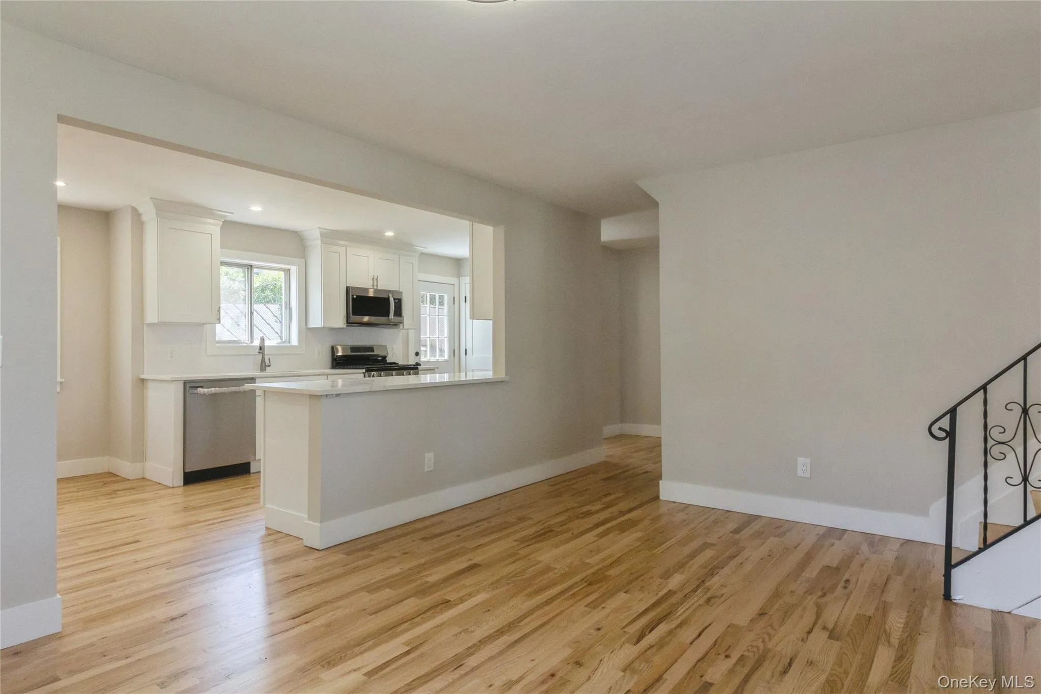 18 Linden Street, Brookhaven, NY, 4 Bedrooms Bedrooms, 9 Rooms Rooms,2 BathroomsBathrooms,Residential,For Rent,Linden,0,1023144 18 Linden Street, Brookhaven, NY, 4 Bedrooms Bedrooms, 9 Rooms Rooms,2 BathroomsBathrooms,Residential,For Rent,Linden,0,1023144