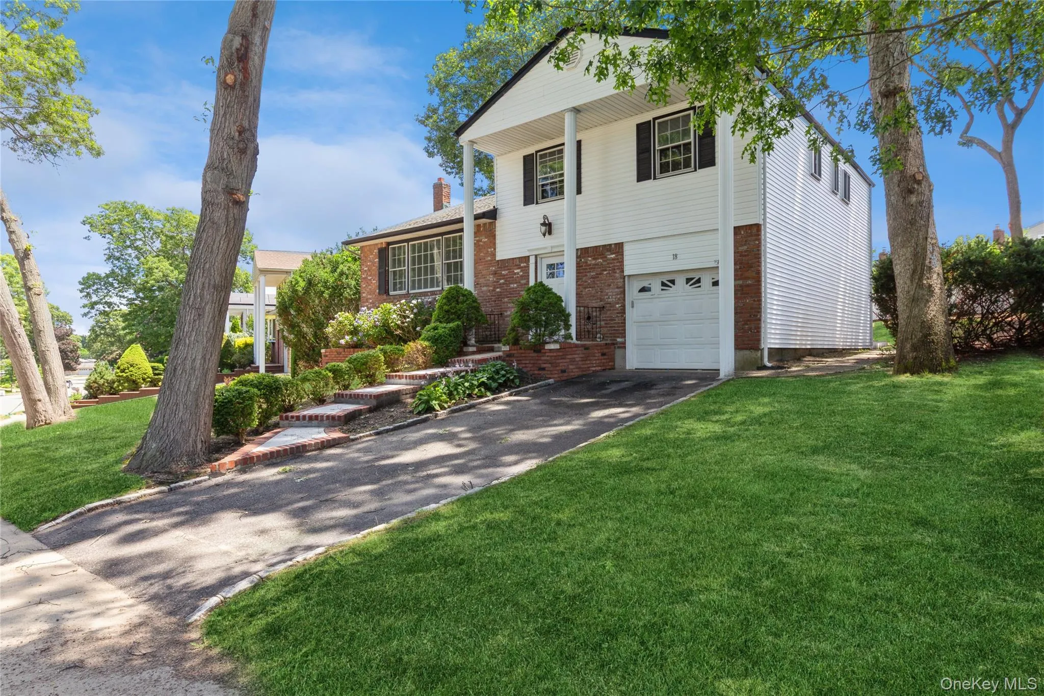 18 Linden Street, Brookhaven, NY, 4 Bedrooms Bedrooms, 9 Rooms Rooms,2 BathroomsBathrooms,Residential,For Rent,Linden,0,1023144 18 Linden Street, Brookhaven, NY, 4 Bedrooms Bedrooms, 9 Rooms Rooms,2 BathroomsBathrooms,Residential,For Rent,Linden,0,1023144