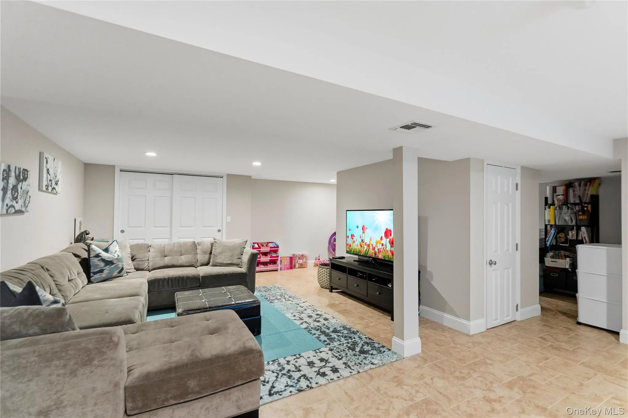 17 Woodwaye Road, Oyster Bay, NY, 4 Bedrooms Bedrooms, 10 Rooms Rooms,3 BathroomsBathrooms,Residential,For Rent,Woodwaye,0,1023147 17 Woodwaye Road, Oyster Bay, NY, 4 Bedrooms Bedrooms, 10 Rooms Rooms,3 BathroomsBathrooms,Residential,For Rent,Woodwaye,0,1023147