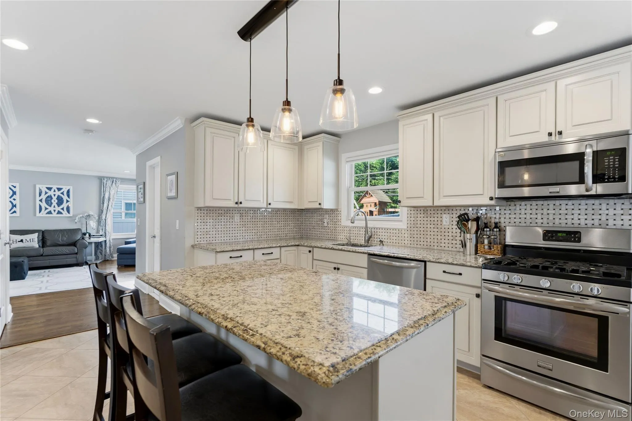 17 Woodwaye Road, Oyster Bay, NY, 4 Bedrooms Bedrooms, 10 Rooms Rooms,3 BathroomsBathrooms,Residential,For Rent,Woodwaye,0,1023147 17 Woodwaye Road, Oyster Bay, NY, 4 Bedrooms Bedrooms, 10 Rooms Rooms,3 BathroomsBathrooms,Residential,For Rent,Woodwaye,0,1023147