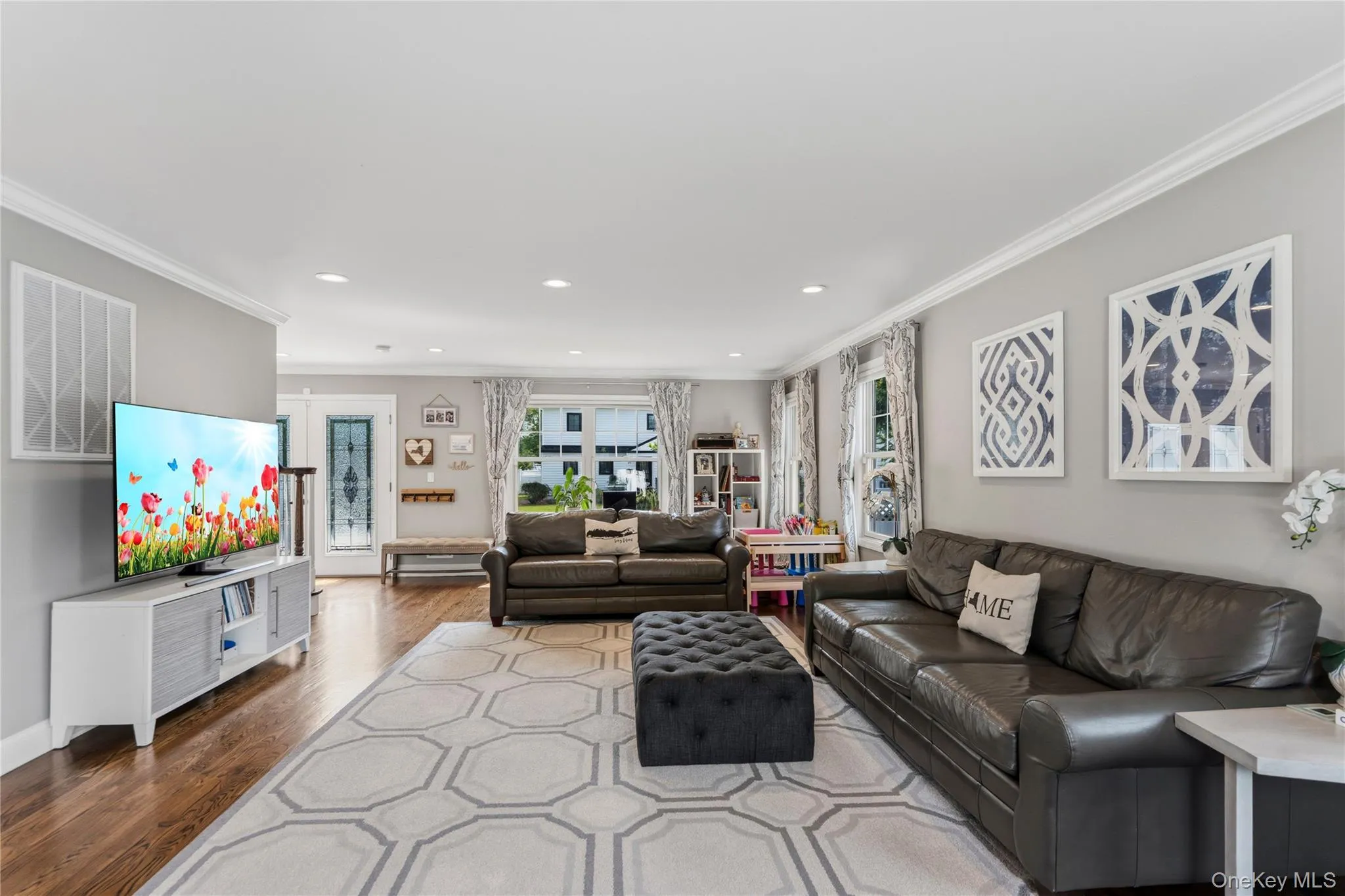 17 Woodwaye Road, Oyster Bay, NY, 4 Bedrooms Bedrooms, 10 Rooms Rooms,3 BathroomsBathrooms,Residential,For Rent,Woodwaye,0,1023147 17 Woodwaye Road, Oyster Bay, NY, 4 Bedrooms Bedrooms, 10 Rooms Rooms,3 BathroomsBathrooms,Residential,For Rent,Woodwaye,0,1023147