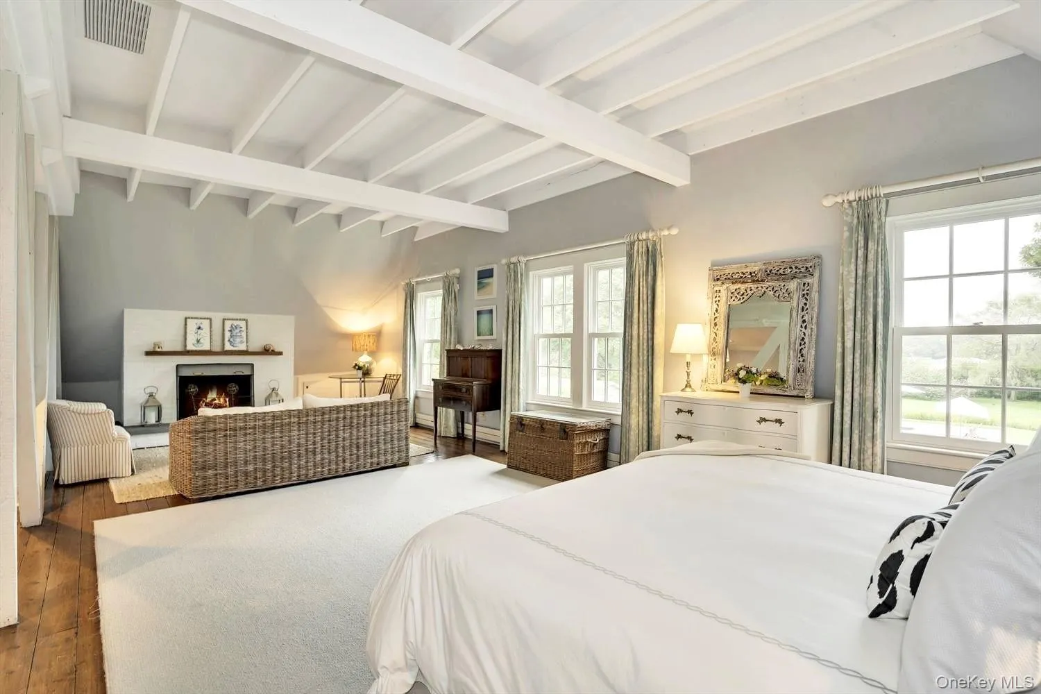 5 Shinnecock Road, Southampton, NY, 4 Bedrooms Bedrooms, 12 Rooms Rooms,5 BathroomsBathrooms,Residential Lease,For Rent,Shinnecock,0,1023148 5 Shinnecock Road, Southampton, NY, 4 Bedrooms Bedrooms, 12 Rooms Rooms,5 BathroomsBathrooms,Residential Lease,For Rent,Shinnecock,0,1023148