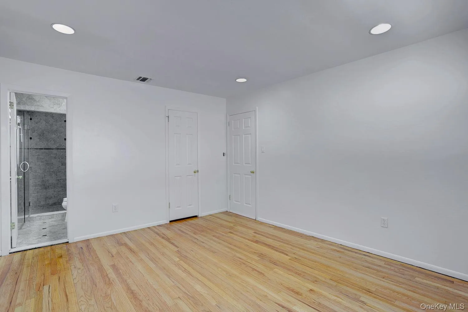 9 Charlotte Drive, Ramapo, NY, 5 Bedrooms Bedrooms, 9 Rooms Rooms,3 BathroomsBathrooms,Residential,For Rent,Charlotte,0,1023150 9 Charlotte Drive, Ramapo, NY, 5 Bedrooms Bedrooms, 9 Rooms Rooms,3 BathroomsBathrooms,Residential,For Rent,Charlotte,0,1023150