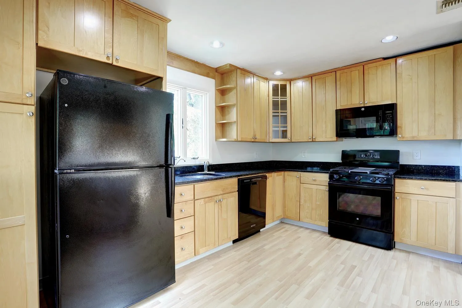 9 Charlotte Drive, Ramapo, NY, 5 Bedrooms Bedrooms, 9 Rooms Rooms,3 BathroomsBathrooms,Residential,For Rent,Charlotte,0,1023150 9 Charlotte Drive, Ramapo, NY, 5 Bedrooms Bedrooms, 9 Rooms Rooms,3 BathroomsBathrooms,Residential,For Rent,Charlotte,0,1023150