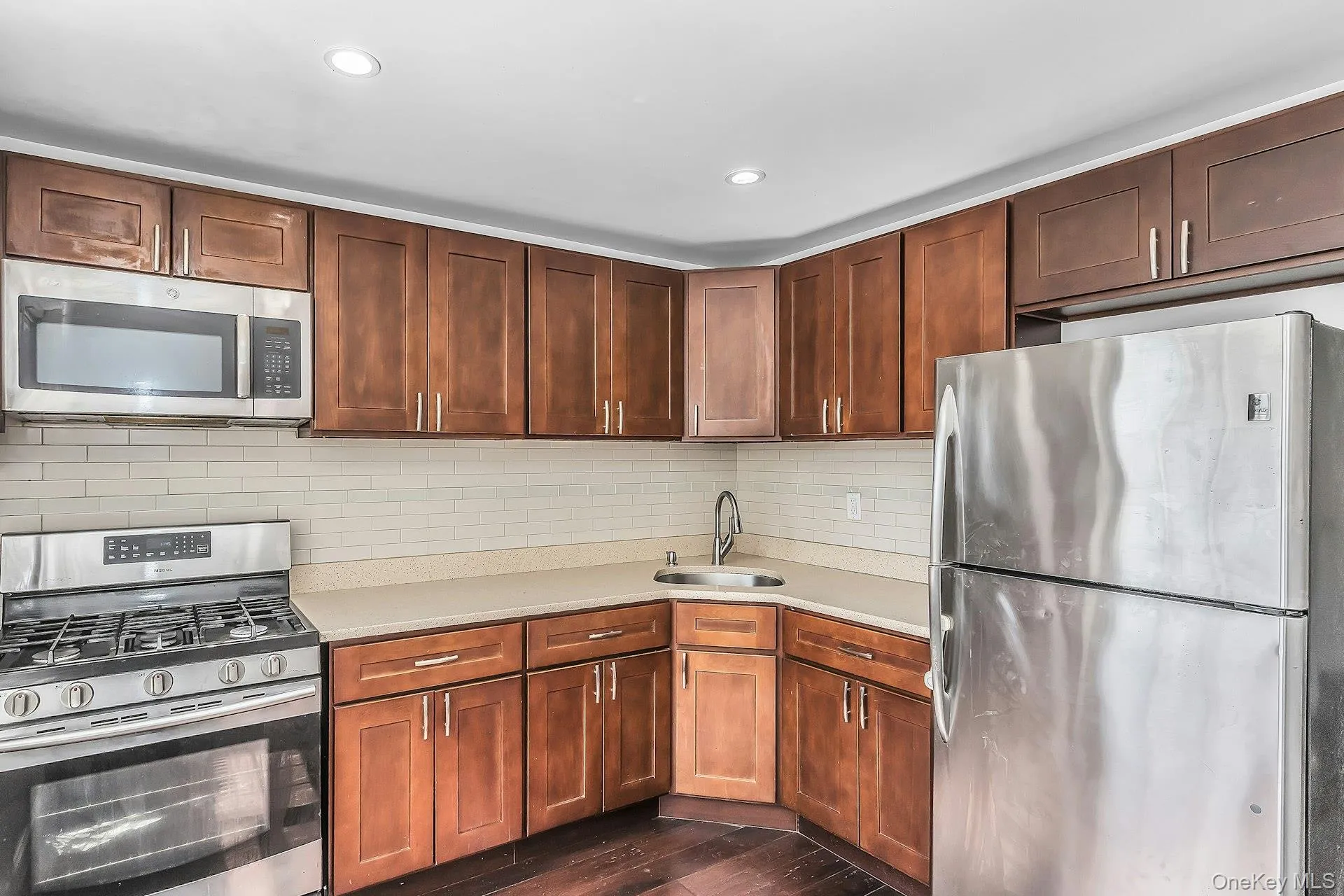190-40 103rd Avenue, New York, NY, 6 Bedrooms Bedrooms, 10 Rooms Rooms,2 BathroomsBathrooms,Residential,For Rent,103rd,0,1023152 190-40 103rd Avenue, New York, NY, 6 Bedrooms Bedrooms, 10 Rooms Rooms,2 BathroomsBathrooms,Residential,For Rent,103rd,0,1023152