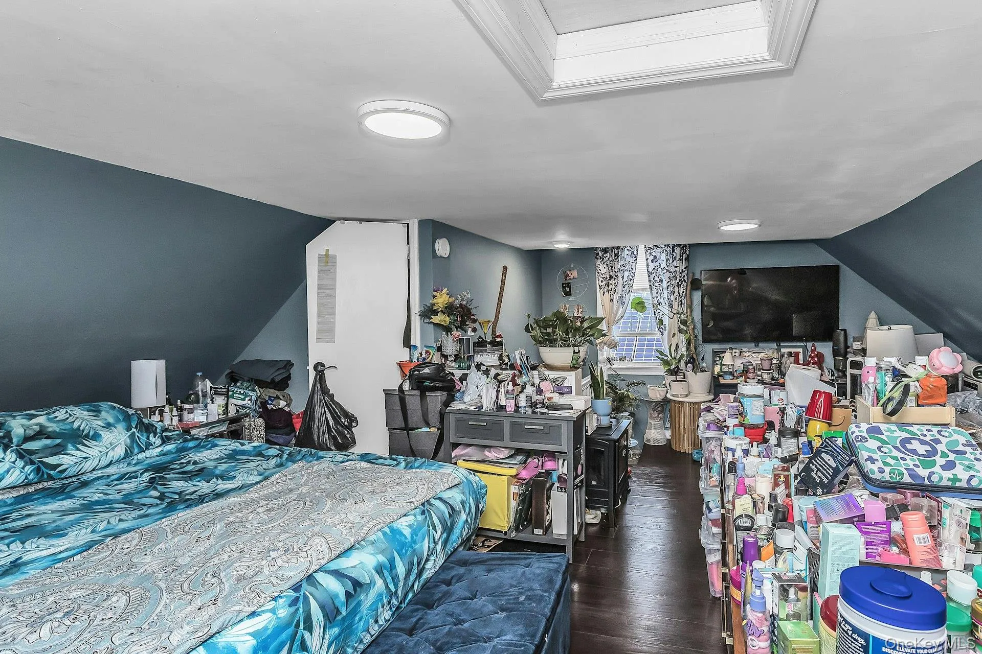 190-40 103rd Avenue, New York, NY, 6 Bedrooms Bedrooms, 10 Rooms Rooms,2 BathroomsBathrooms,Residential,For Rent,103rd,0,1023152 190-40 103rd Avenue, New York, NY, 6 Bedrooms Bedrooms, 10 Rooms Rooms,2 BathroomsBathrooms,Residential,For Rent,103rd,0,1023152