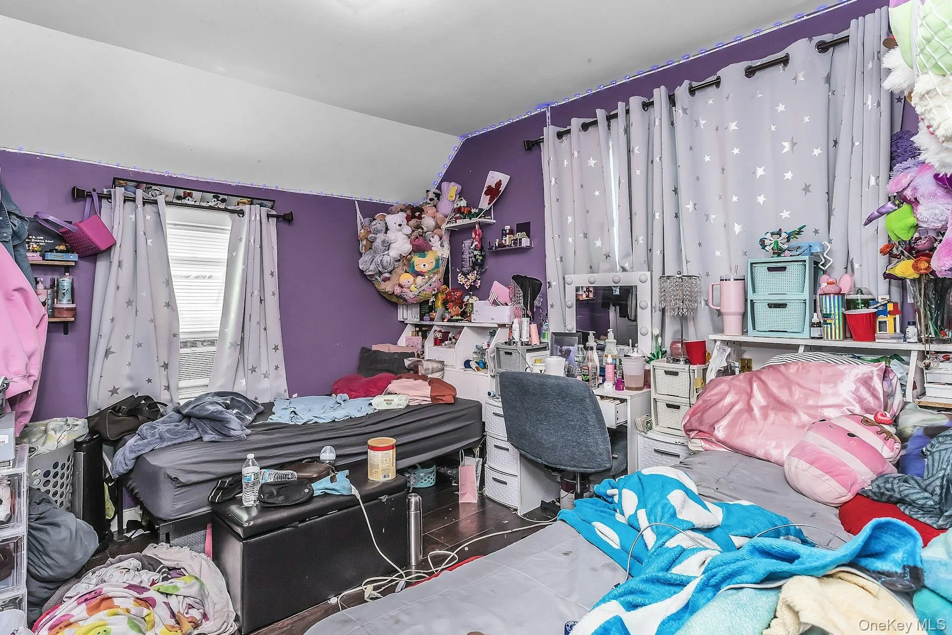 190-40 103rd Avenue, New York, NY, 6 Bedrooms Bedrooms, 10 Rooms Rooms,2 BathroomsBathrooms,Residential,For Rent,103rd,0,1023152 190-40 103rd Avenue, New York, NY, 6 Bedrooms Bedrooms, 10 Rooms Rooms,2 BathroomsBathrooms,Residential,For Rent,103rd,0,1023152