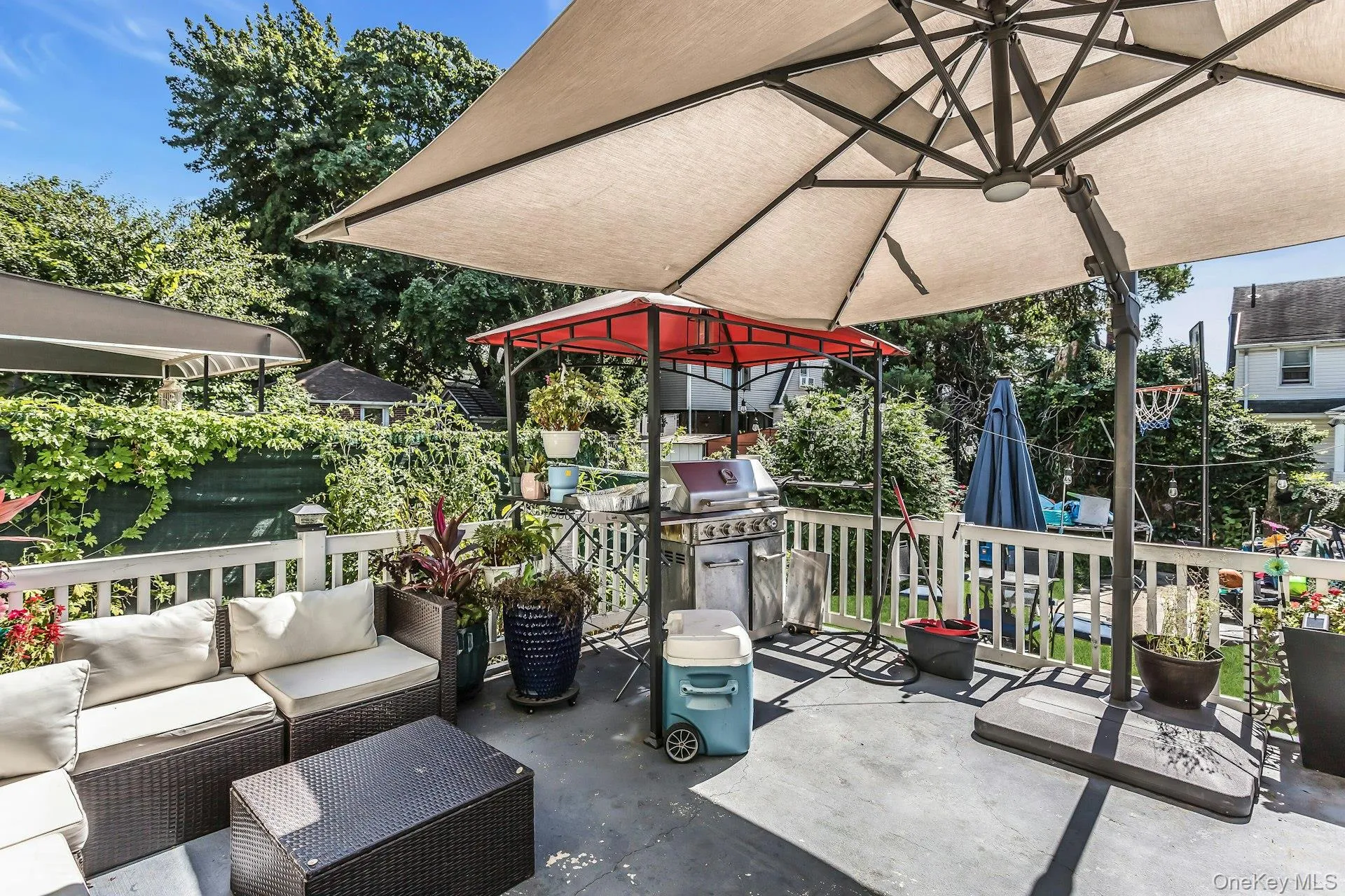 190-40 103rd Avenue, New York, NY, 6 Bedrooms Bedrooms, 10 Rooms Rooms,2 BathroomsBathrooms,Residential,For Rent,103rd,0,1023152 190-40 103rd Avenue, New York, NY, 6 Bedrooms Bedrooms, 10 Rooms Rooms,2 BathroomsBathrooms,Residential,For Rent,103rd,0,1023152