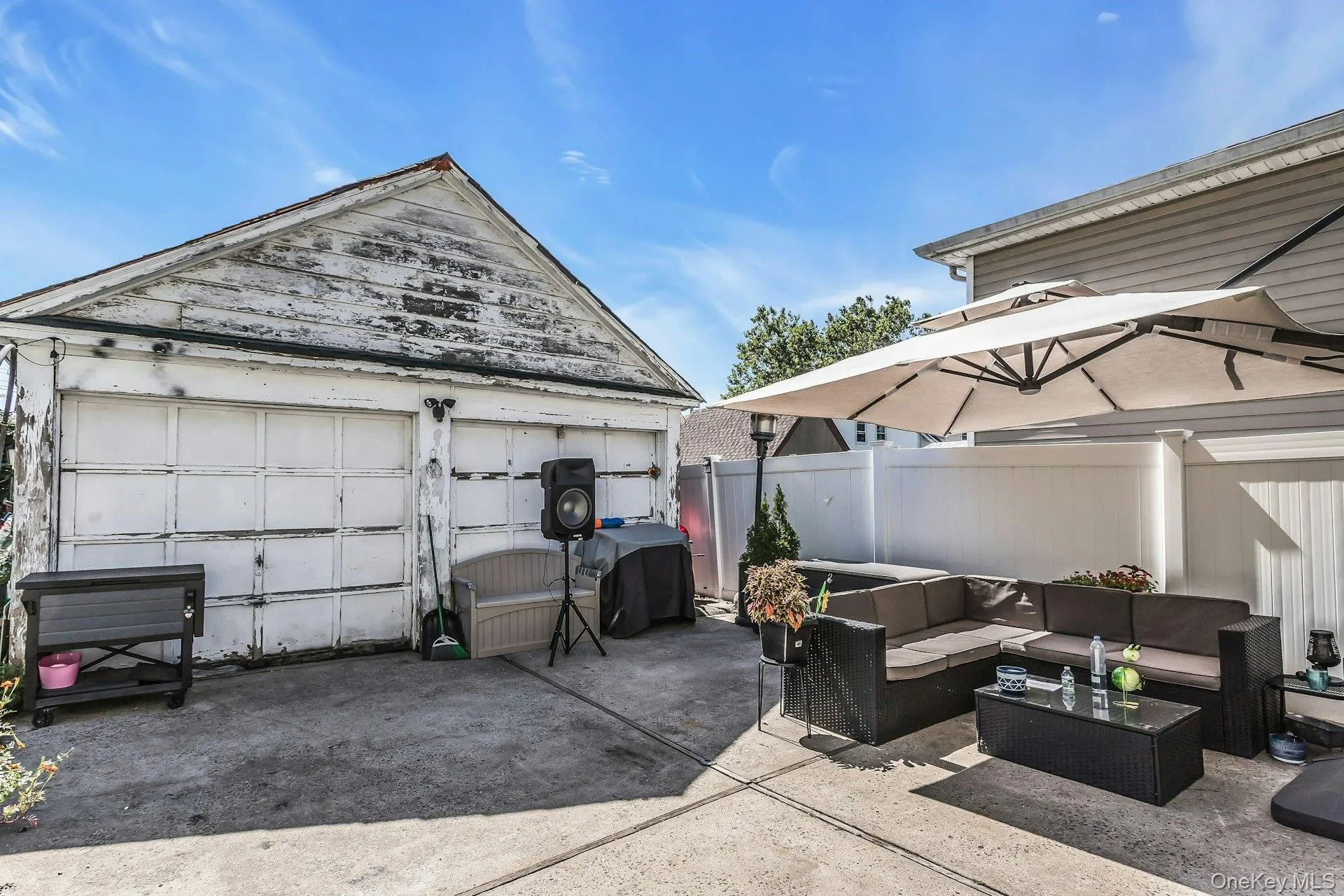190-40 103rd Avenue, New York, NY, 6 Bedrooms Bedrooms, 10 Rooms Rooms,2 BathroomsBathrooms,Residential,For Rent,103rd,0,1023152 190-40 103rd Avenue, New York, NY, 6 Bedrooms Bedrooms, 10 Rooms Rooms,2 BathroomsBathrooms,Residential,For Rent,103rd,0,1023152