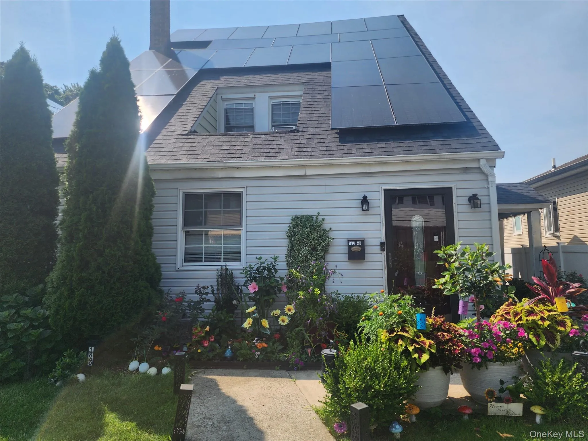 190-40 103rd Avenue, New York, NY, 6 Bedrooms Bedrooms, 10 Rooms Rooms,2 BathroomsBathrooms,Residential,For Rent,103rd,0,1023152 190-40 103rd Avenue, New York, NY, 6 Bedrooms Bedrooms, 10 Rooms Rooms,2 BathroomsBathrooms,Residential,For Rent,103rd,0,1023152