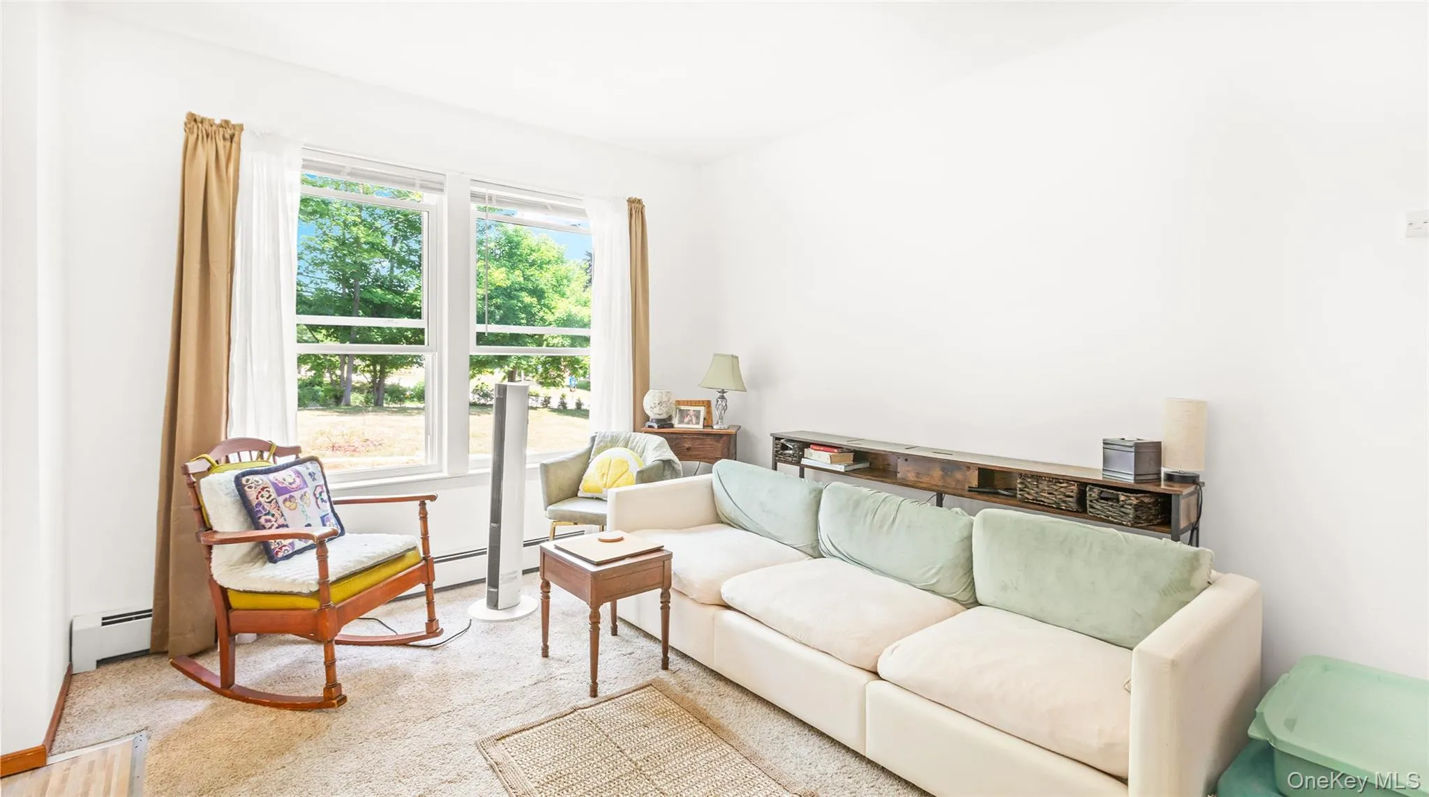 370 Country Road, Brookhaven, NY, 5 Bedrooms Bedrooms, 12 Rooms Rooms,3 BathroomsBathrooms,Residential,For Rent,Country,0,1023153 370 Country Road, Brookhaven, NY, 5 Bedrooms Bedrooms, 12 Rooms Rooms,3 BathroomsBathrooms,Residential,For Rent,Country,0,1023153